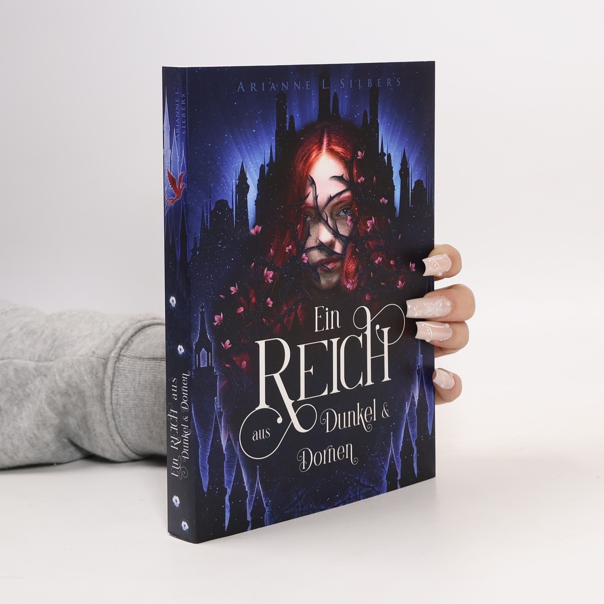 Arianne L. Silbers Ein Reich aus Dunkel und Dornen