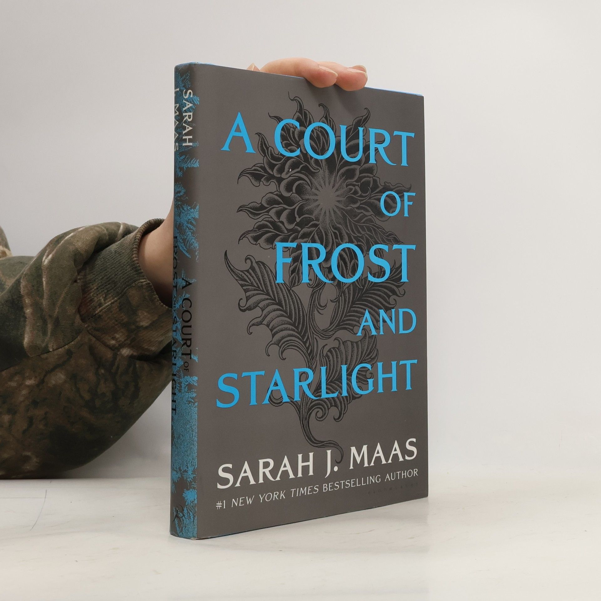 Sarah J. Maas A Court of Frost and Starlight