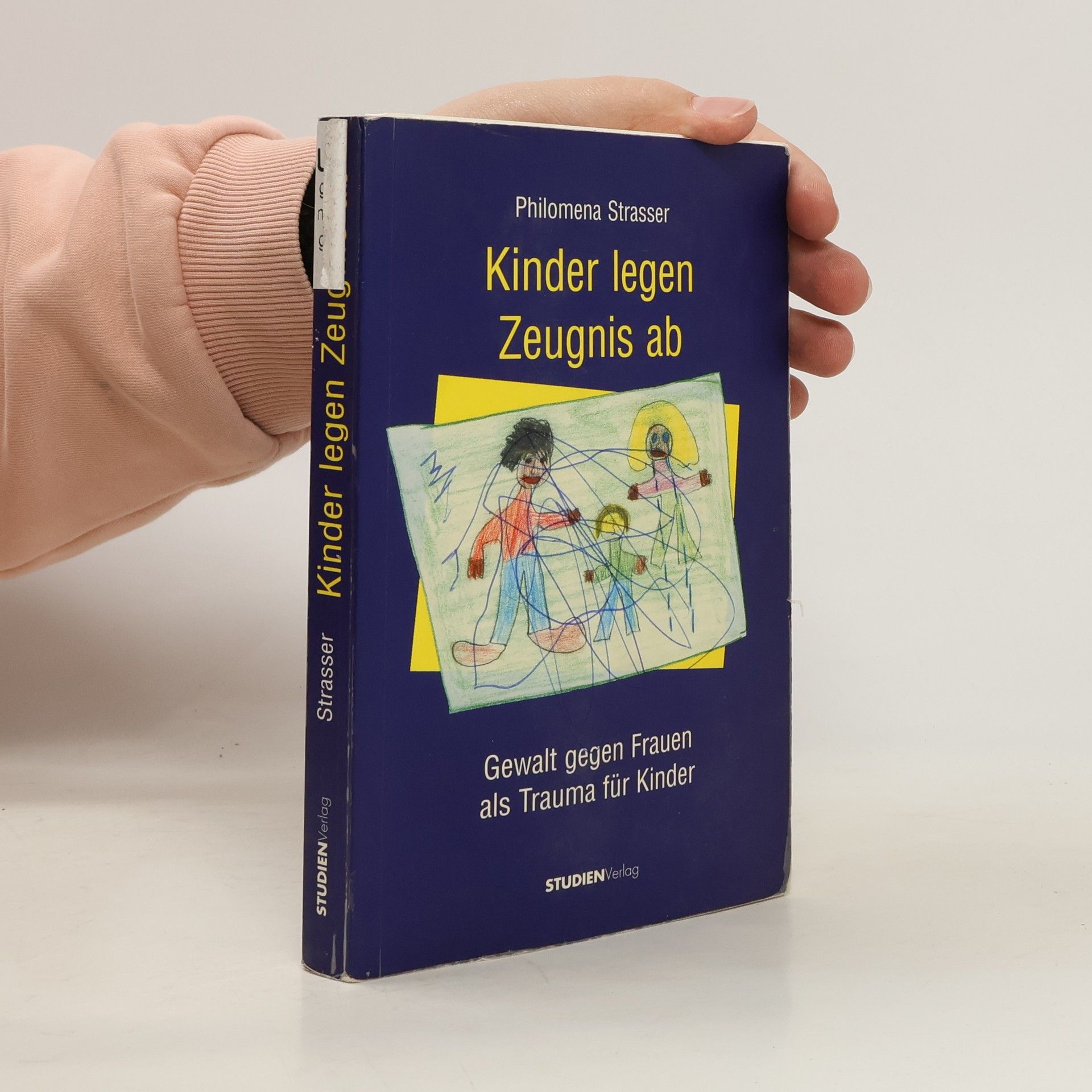 Philomena Strasser Kinder legen Zeugnis ab