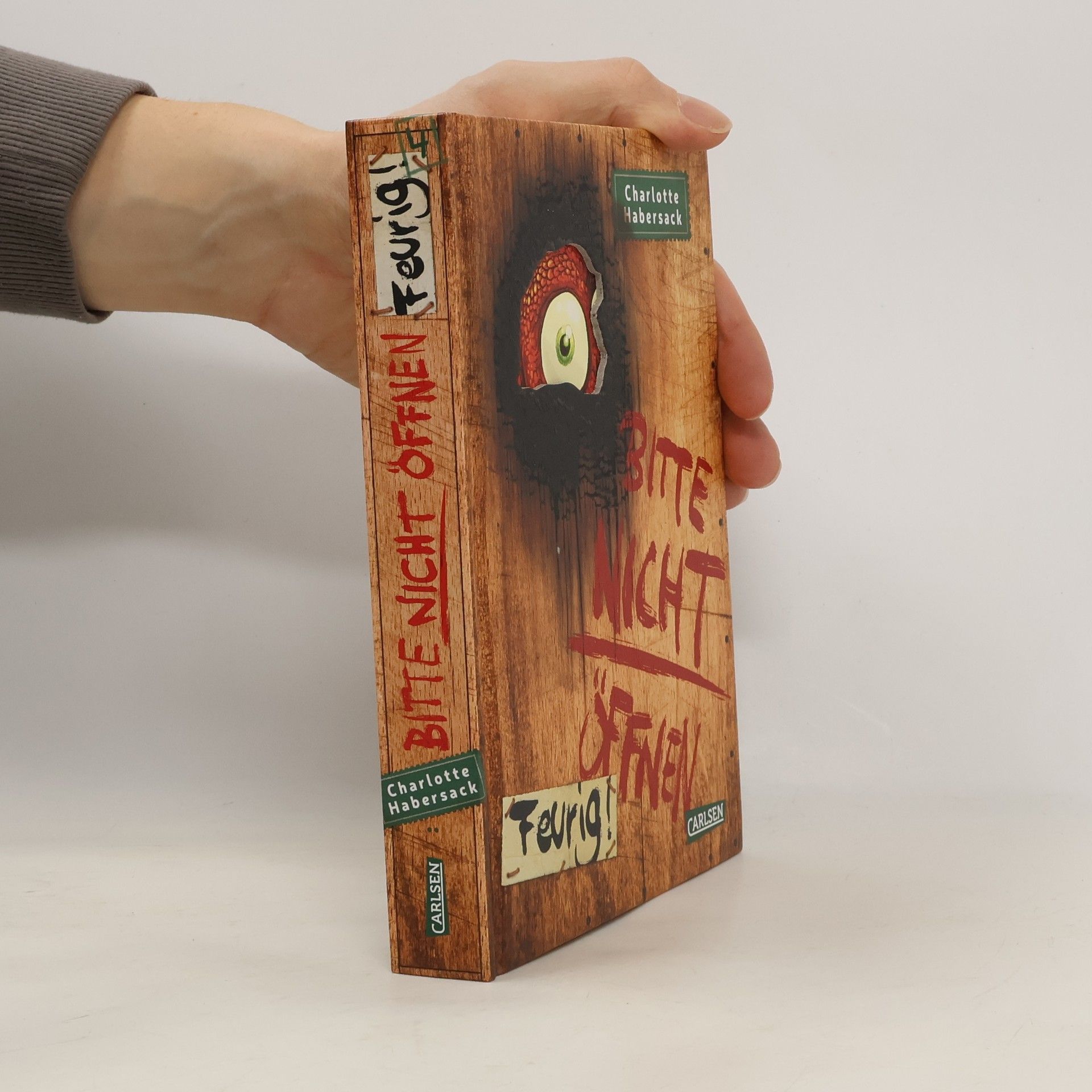 Bitte nicht öffnen Feurig!