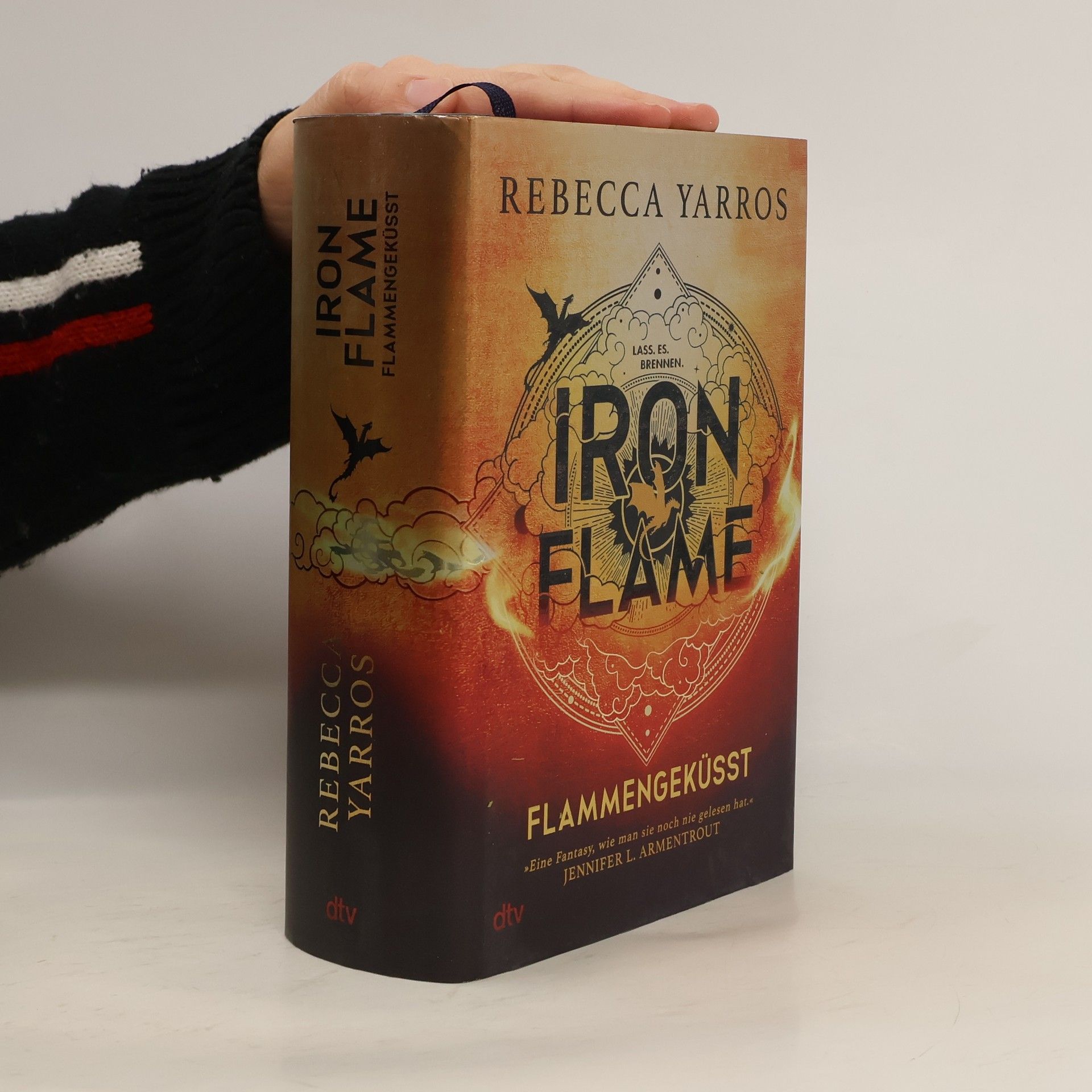 Rebecca Yarros Iron Flame