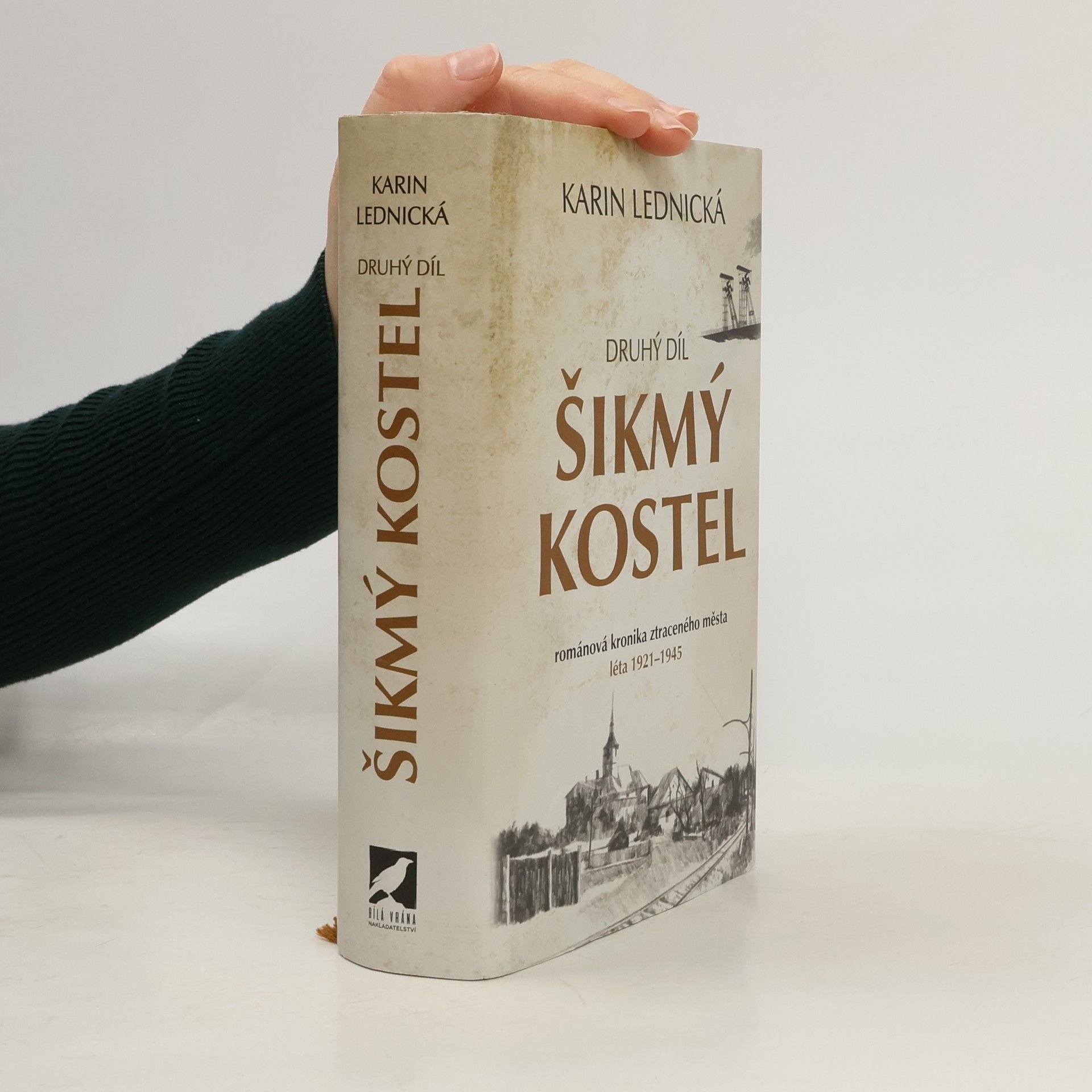 Karin Lednická Šikmý kostel 2