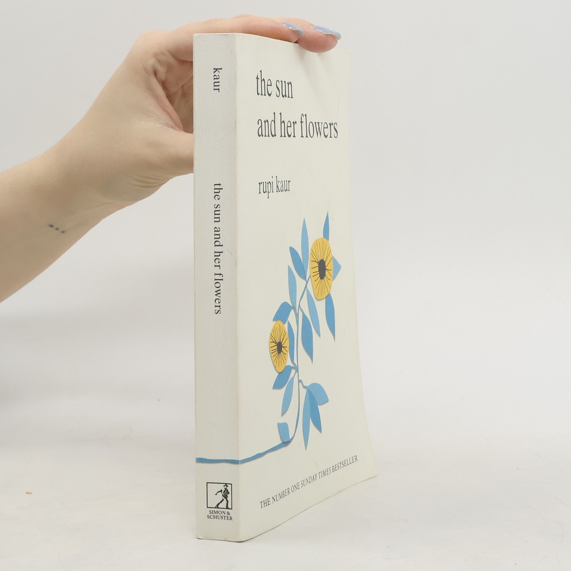 Rupi Kaur The Sun And Her Flowers