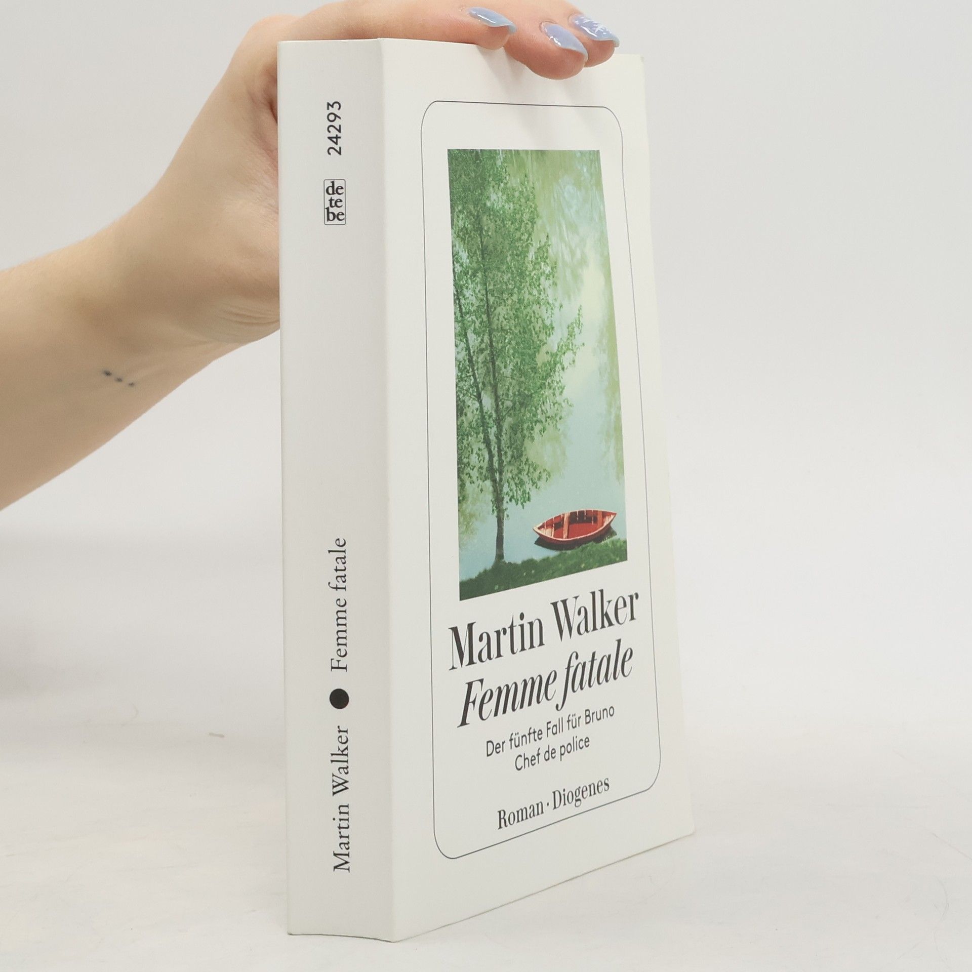 Martin Walker Femme fatale