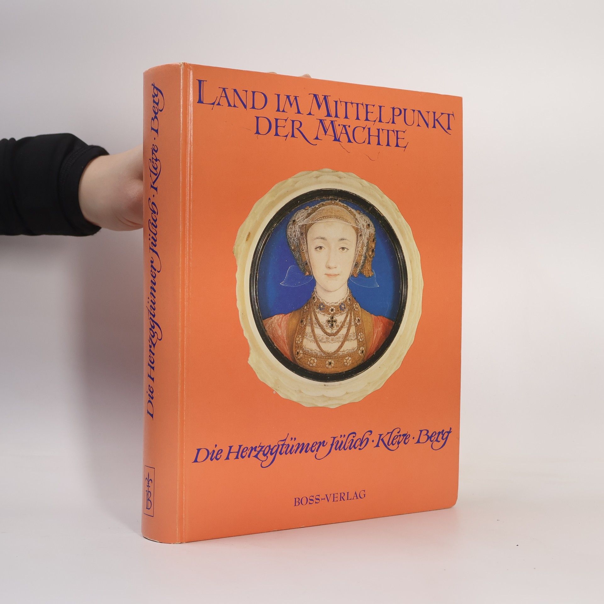 Land im Mittelpunkt der Mächte