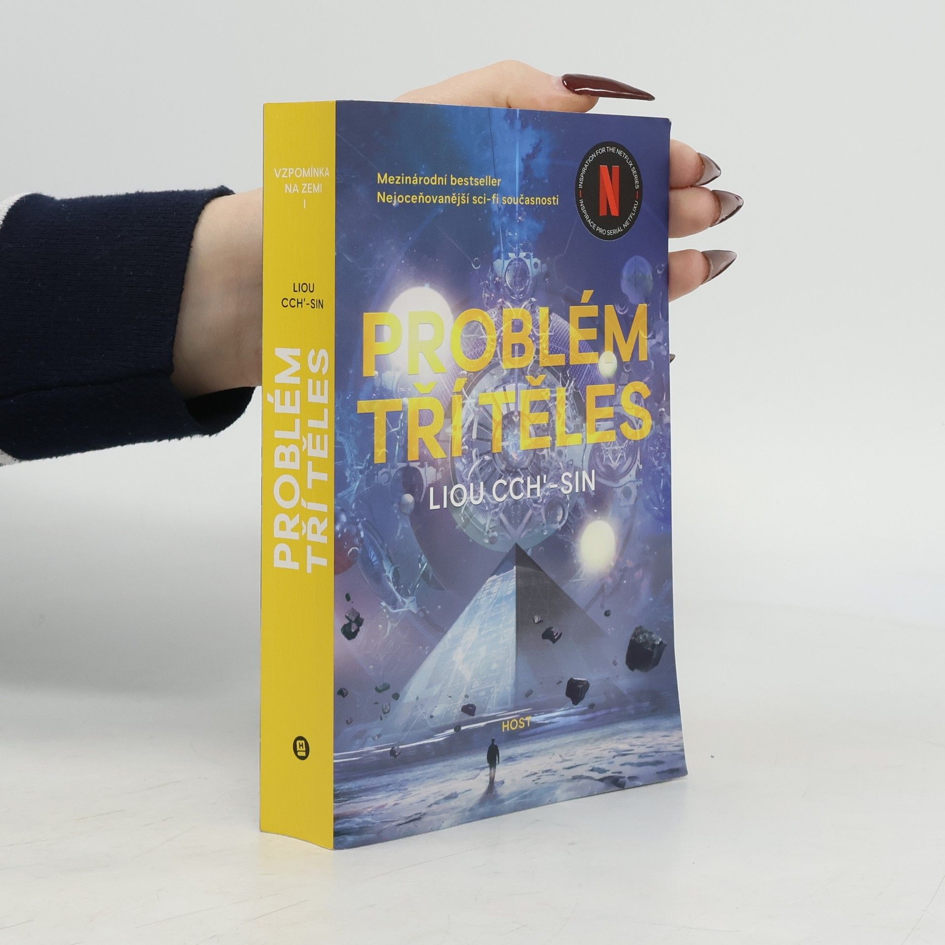 Cixin Liu Problém tří těles