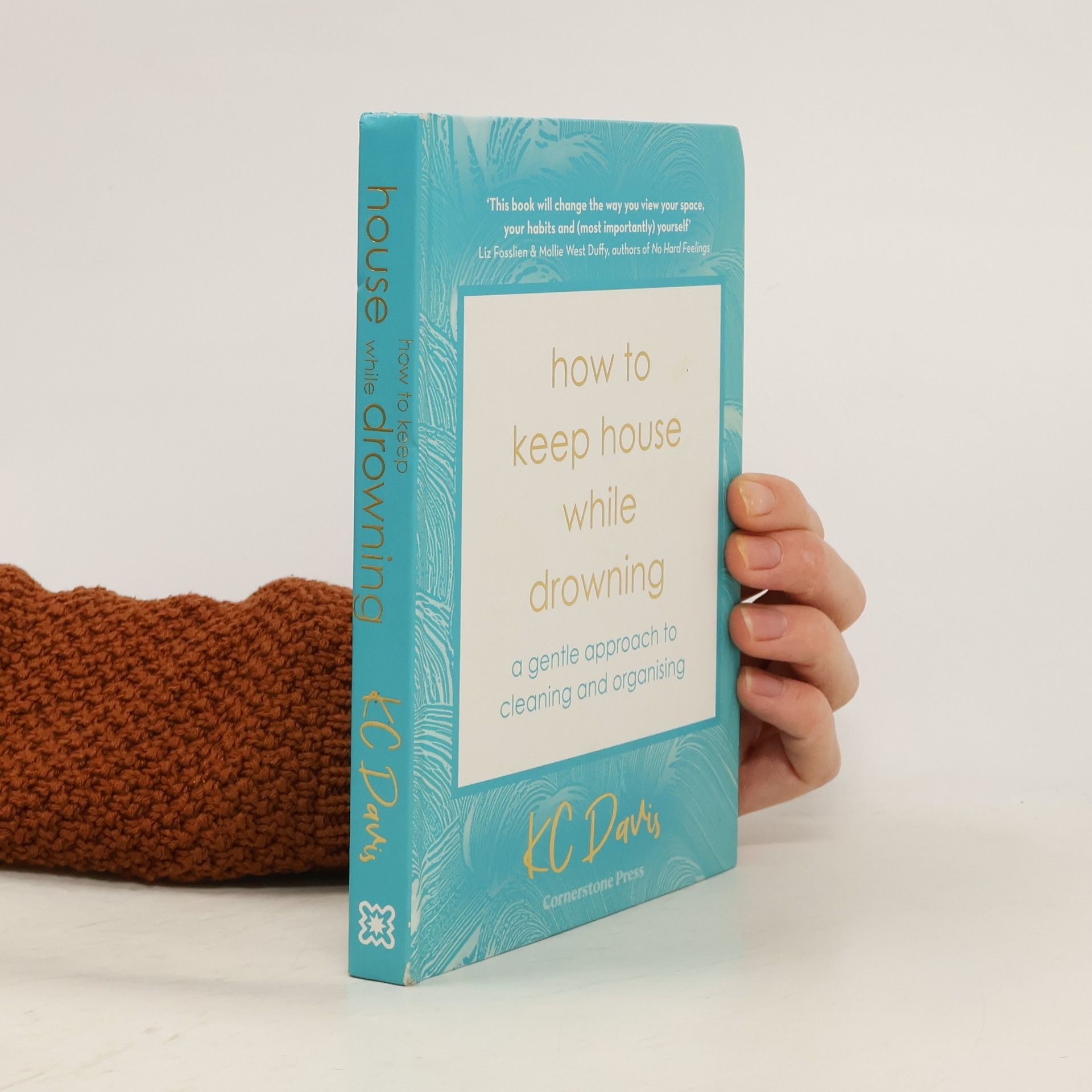 How to Keep House While Drowning