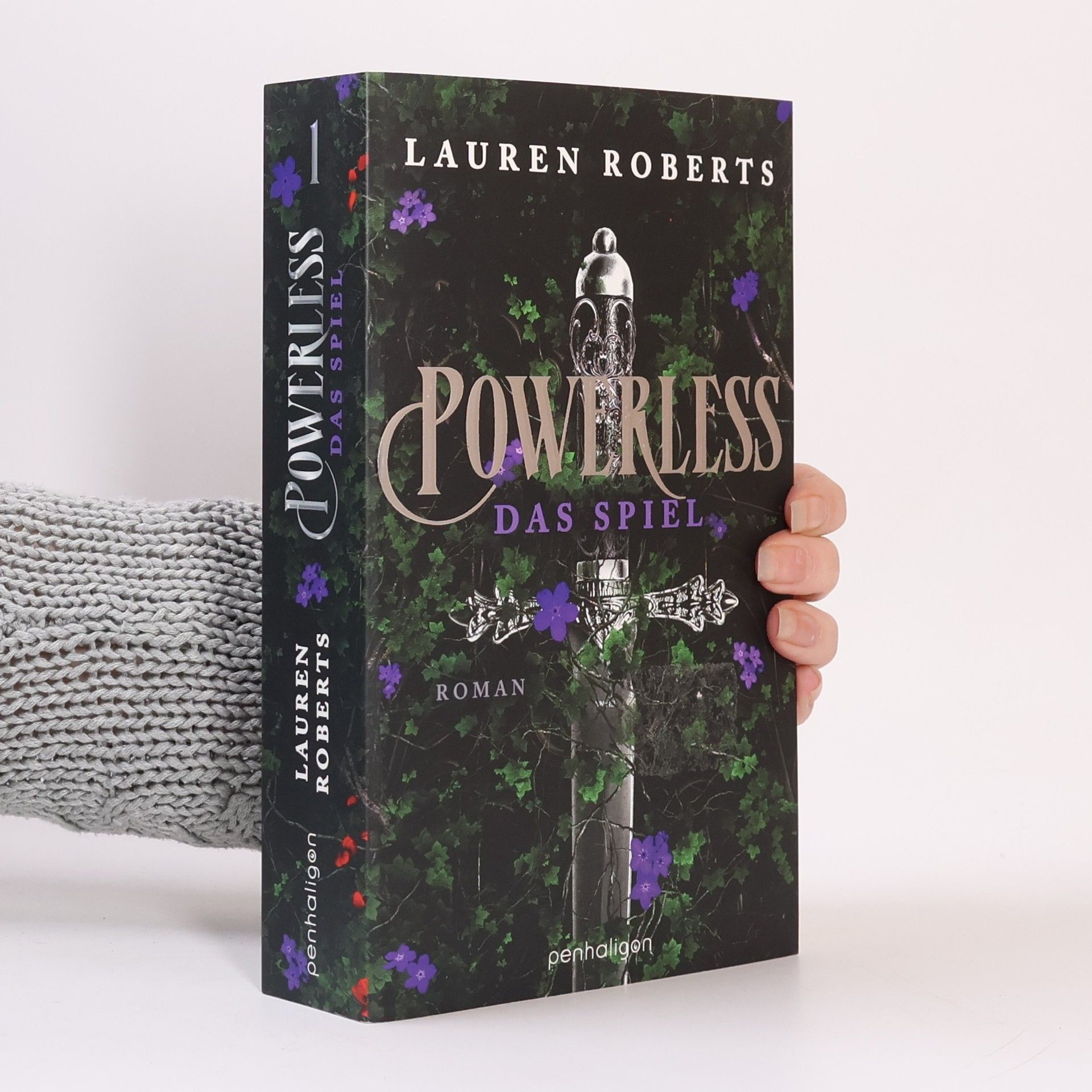 Lauren Roberts Powerless: Das Spiel