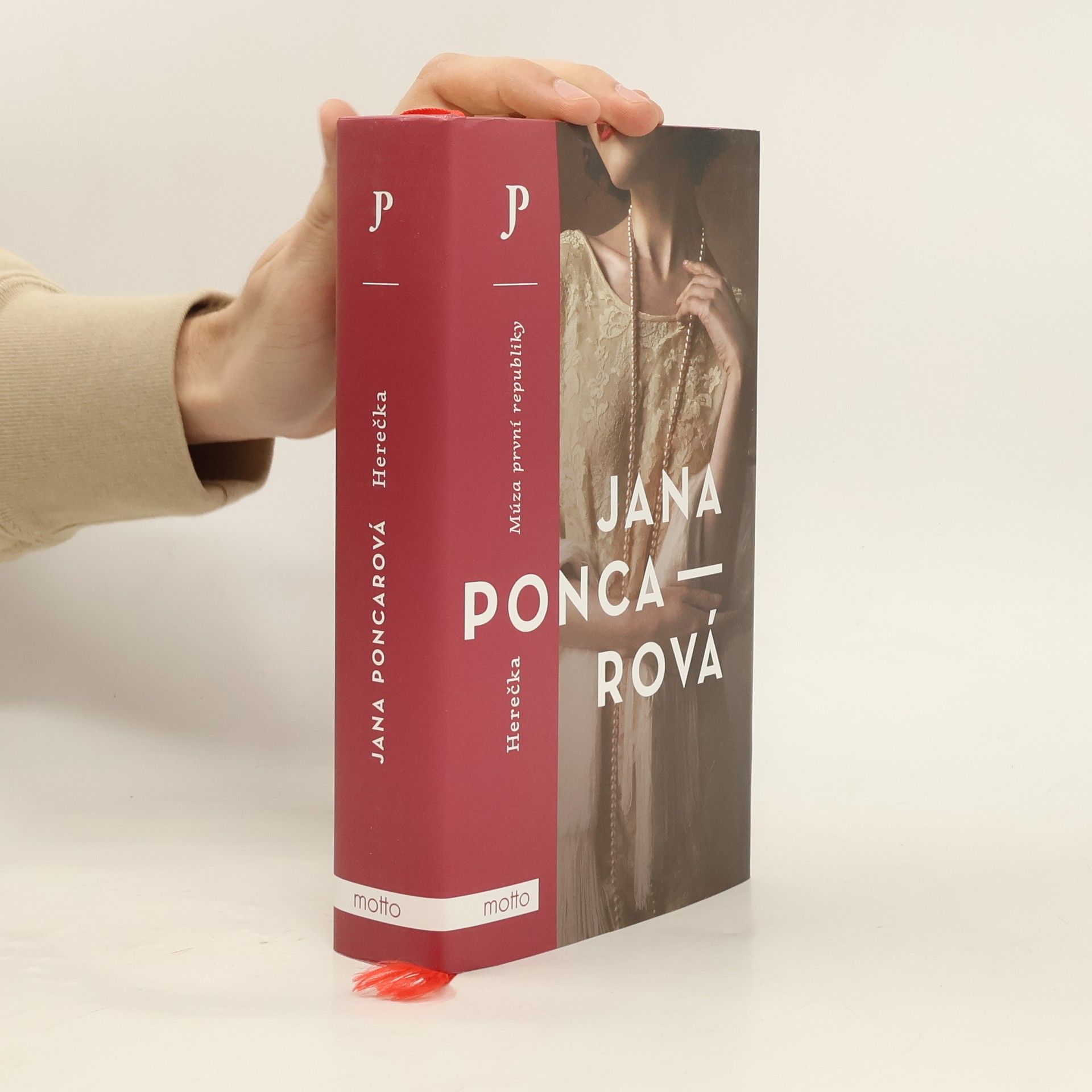 Herečka : múza první republiky