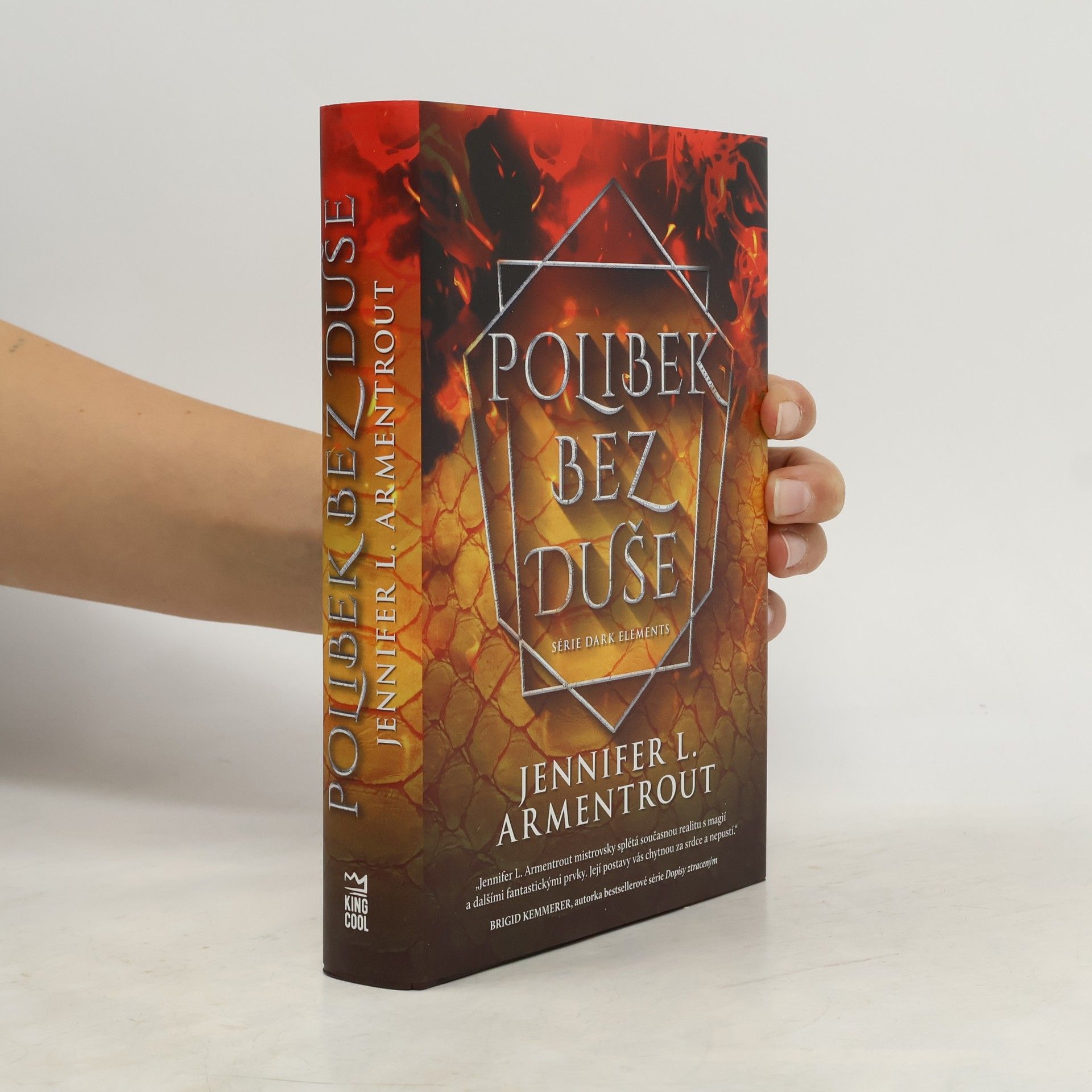 Jennifer L. Armentrout Polibek bez duše