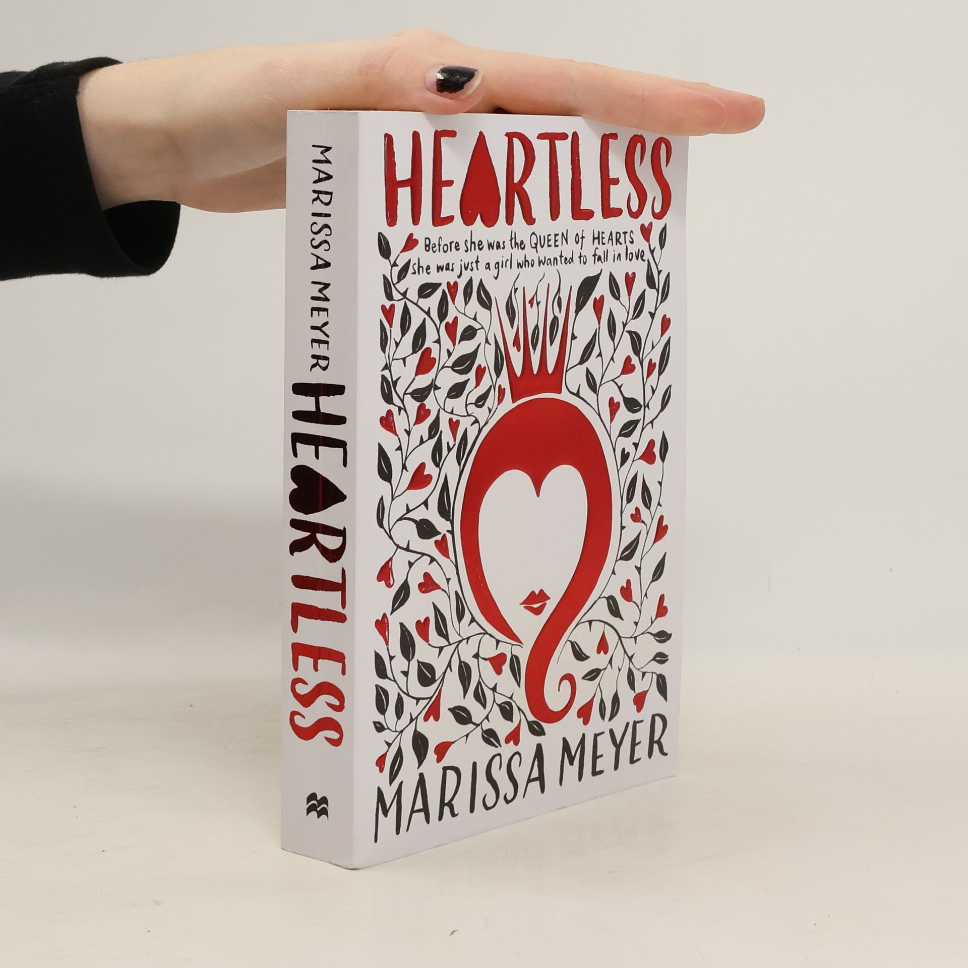 Marissa Meyer Heartless
