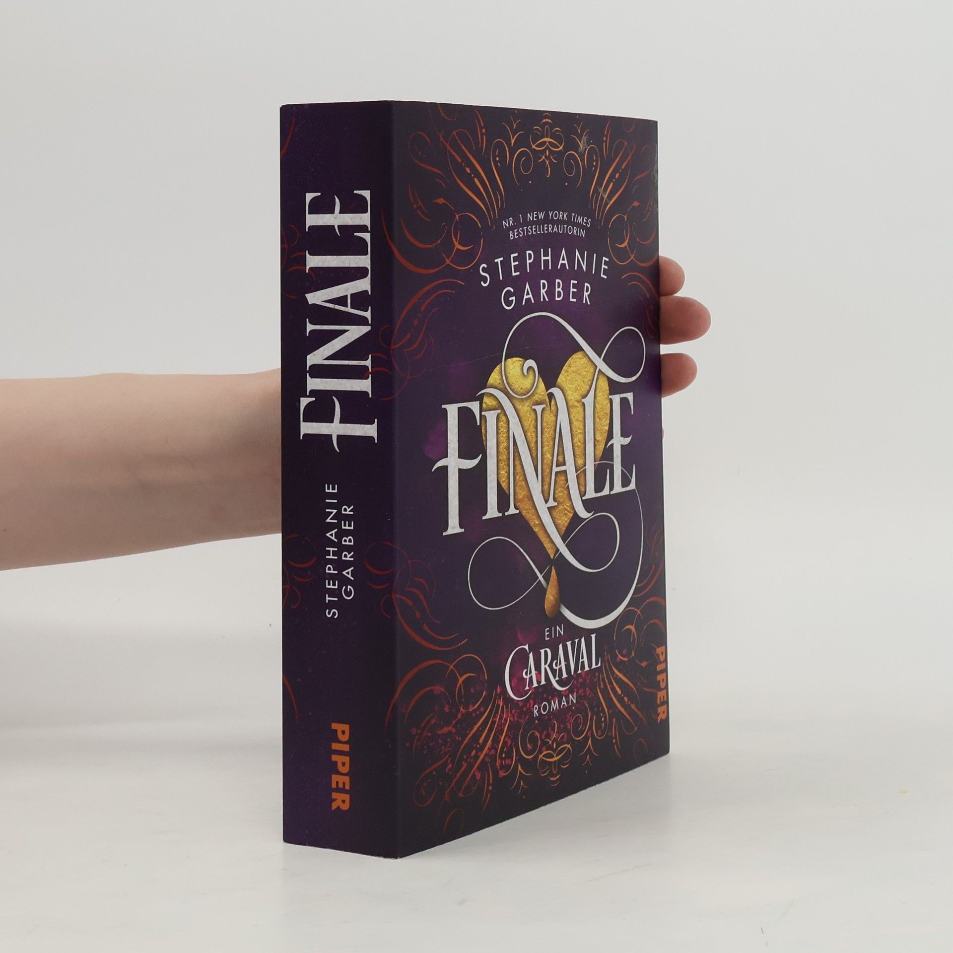 Stephanie Garber Finale