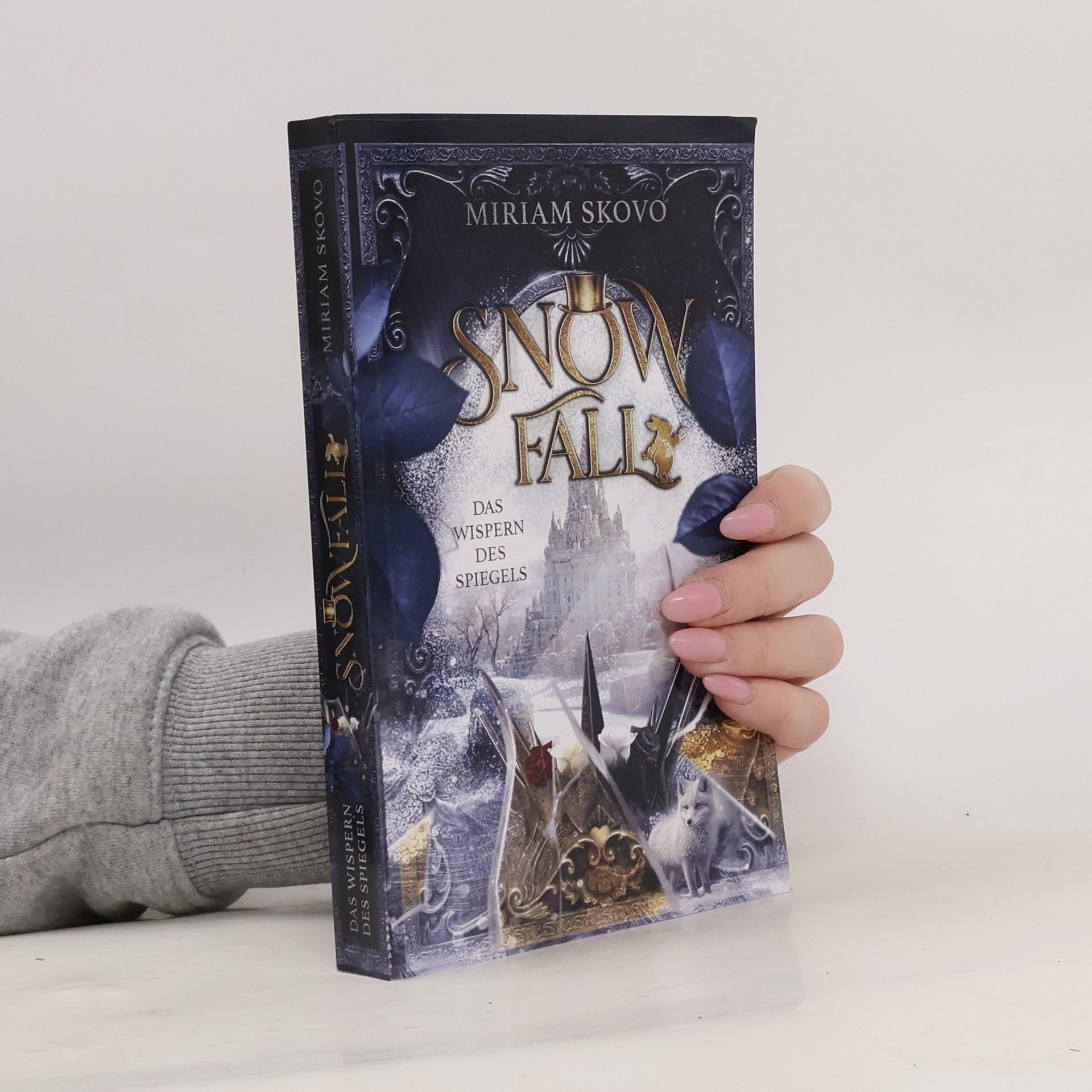 Miriam Skovo  Snowfall