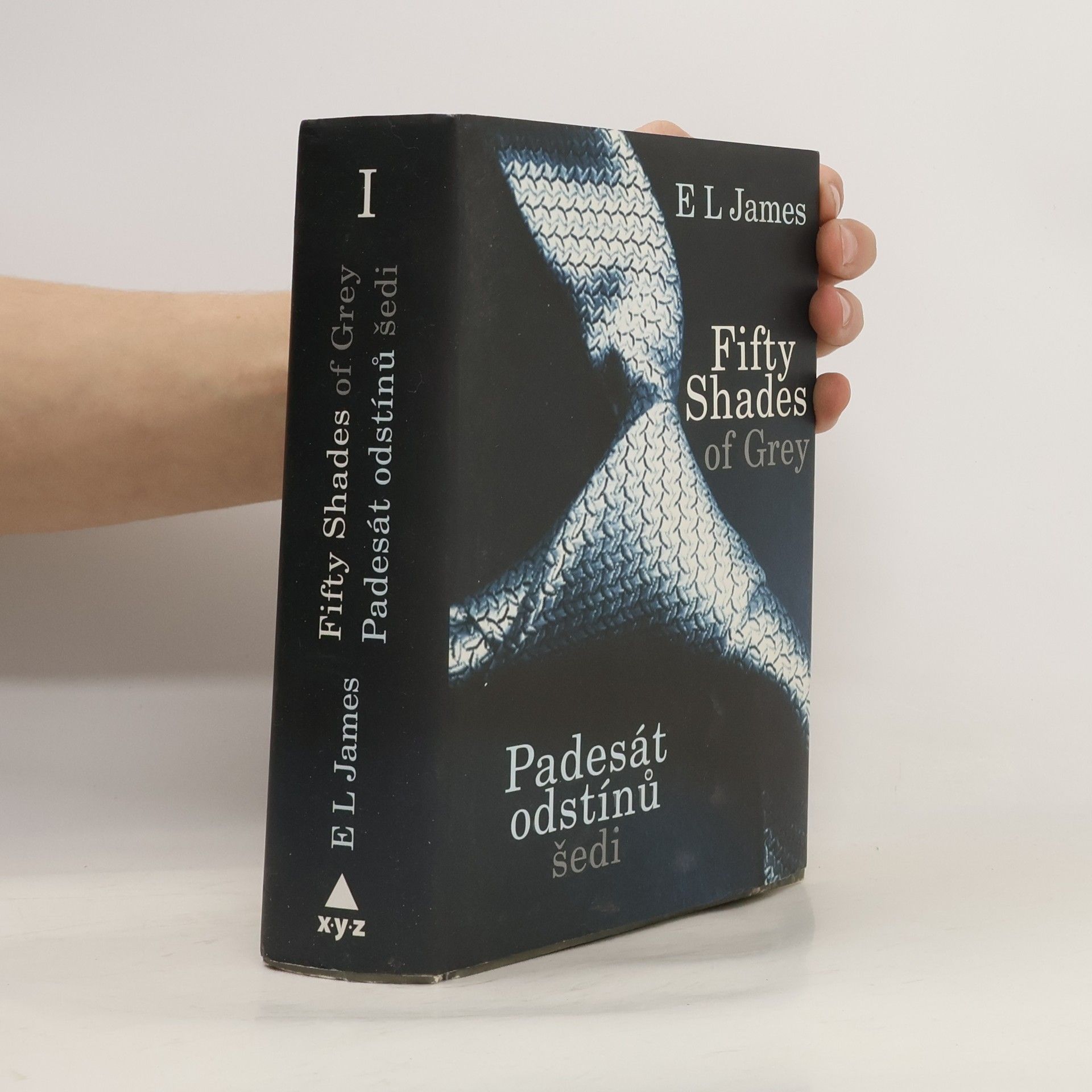 Padesát odstínů šedi