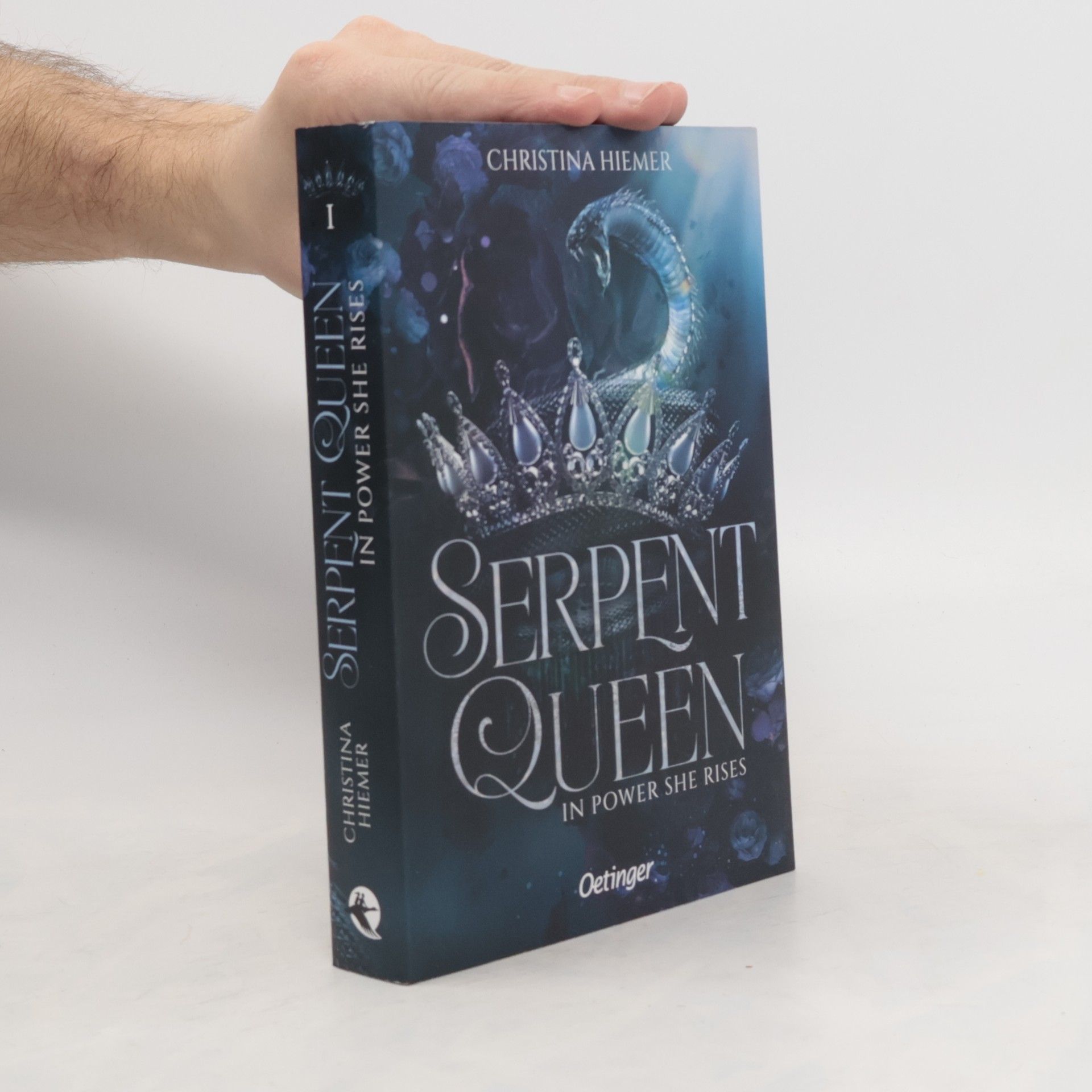 Christina Hiemer In Power She Rises / Serpent Queen Bd.1