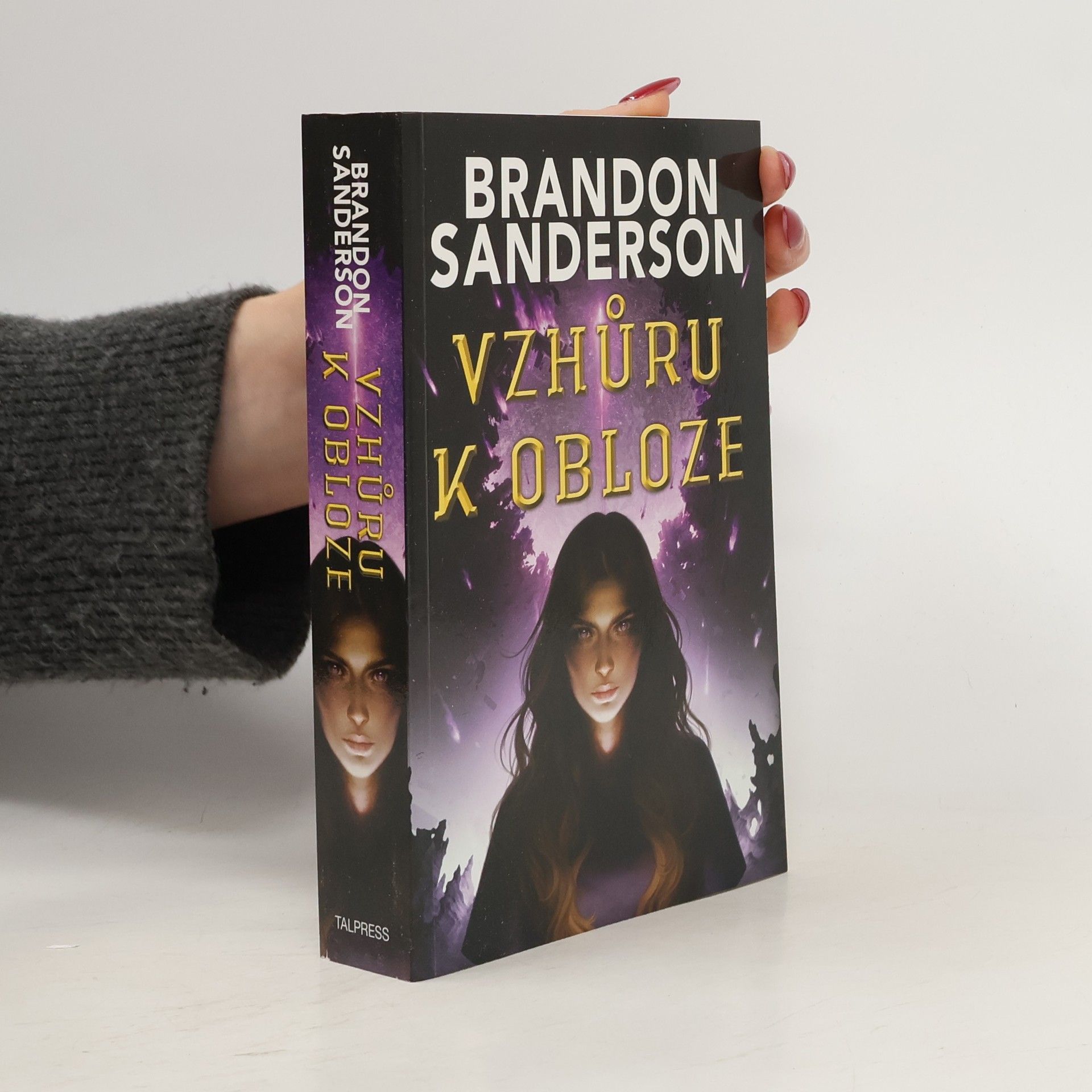 Brandon Sanderson Vzhůru k obloze