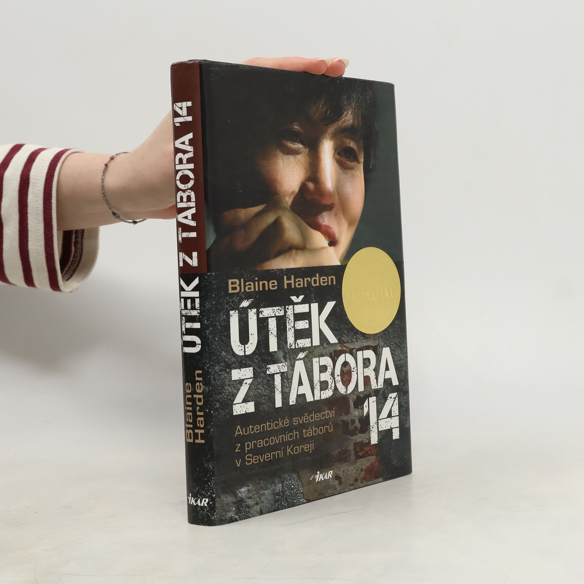 Blaine Harden Útěk z Tábora 14