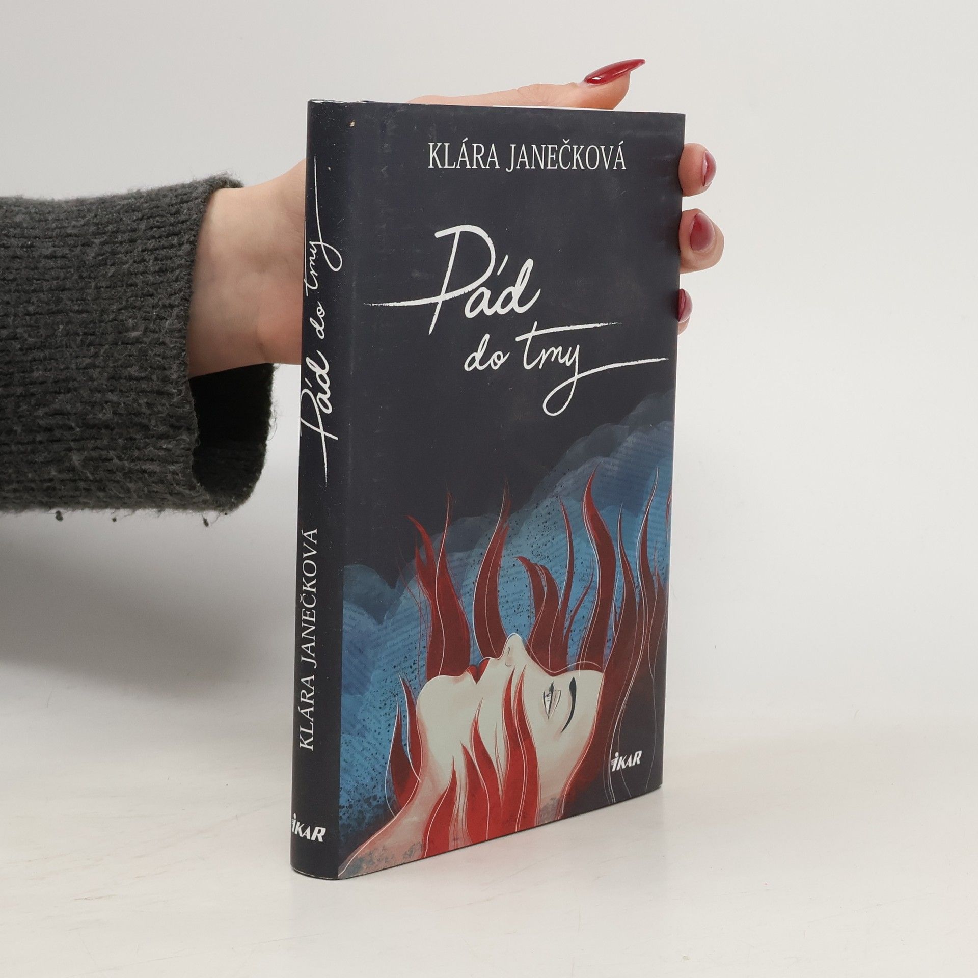 Klára Janečková Pád do tmy