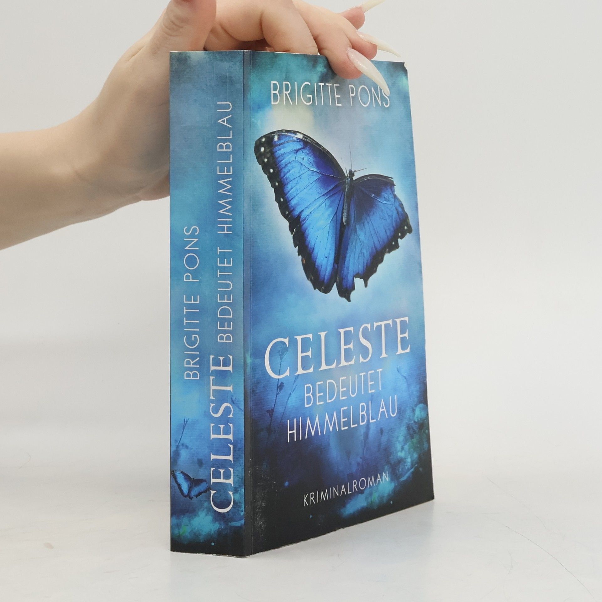 Celeste bedeutet Himmelblau