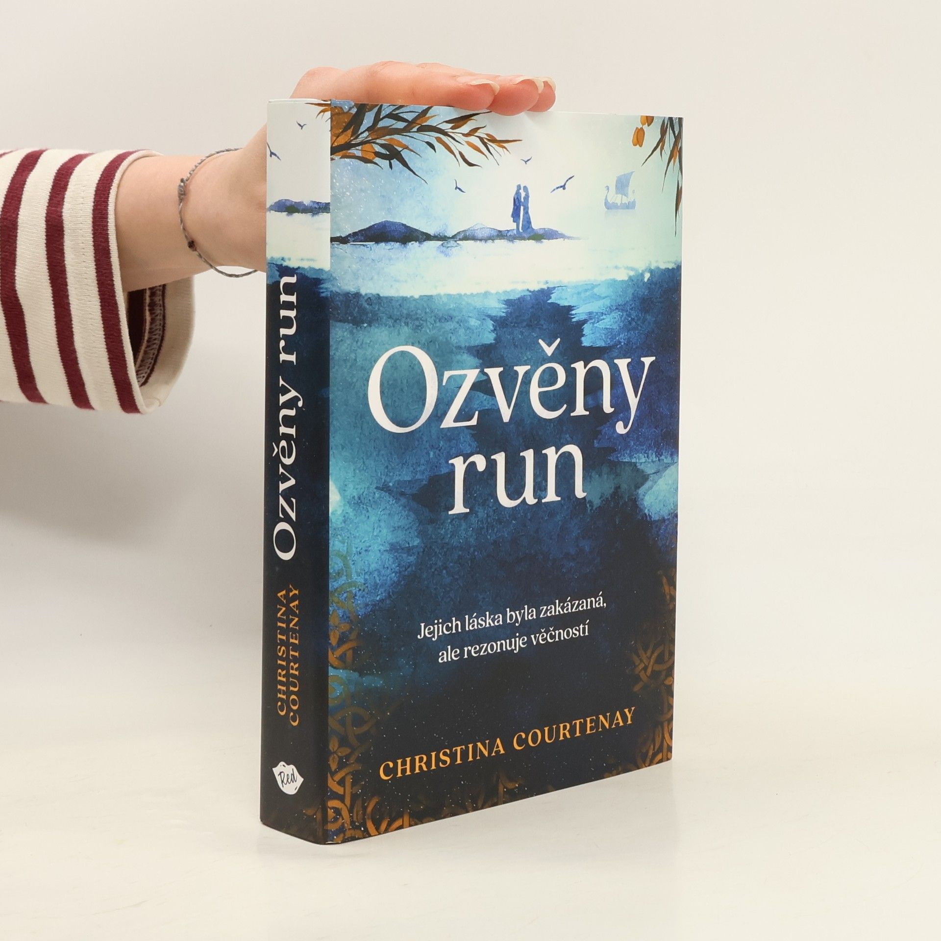 Christina Courtenay Ozvěny run