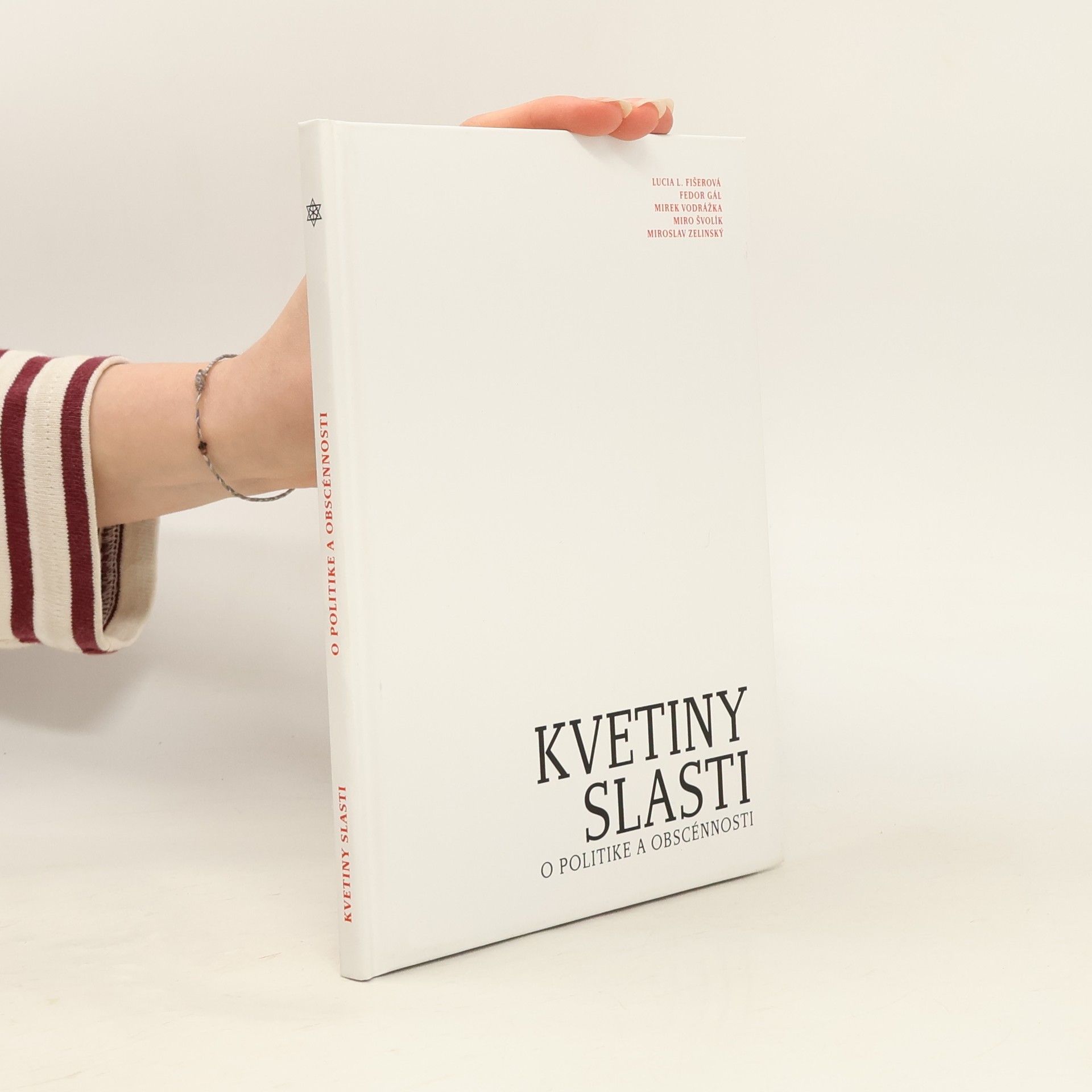 Lucia L. Fišerová Kvetiny slasti