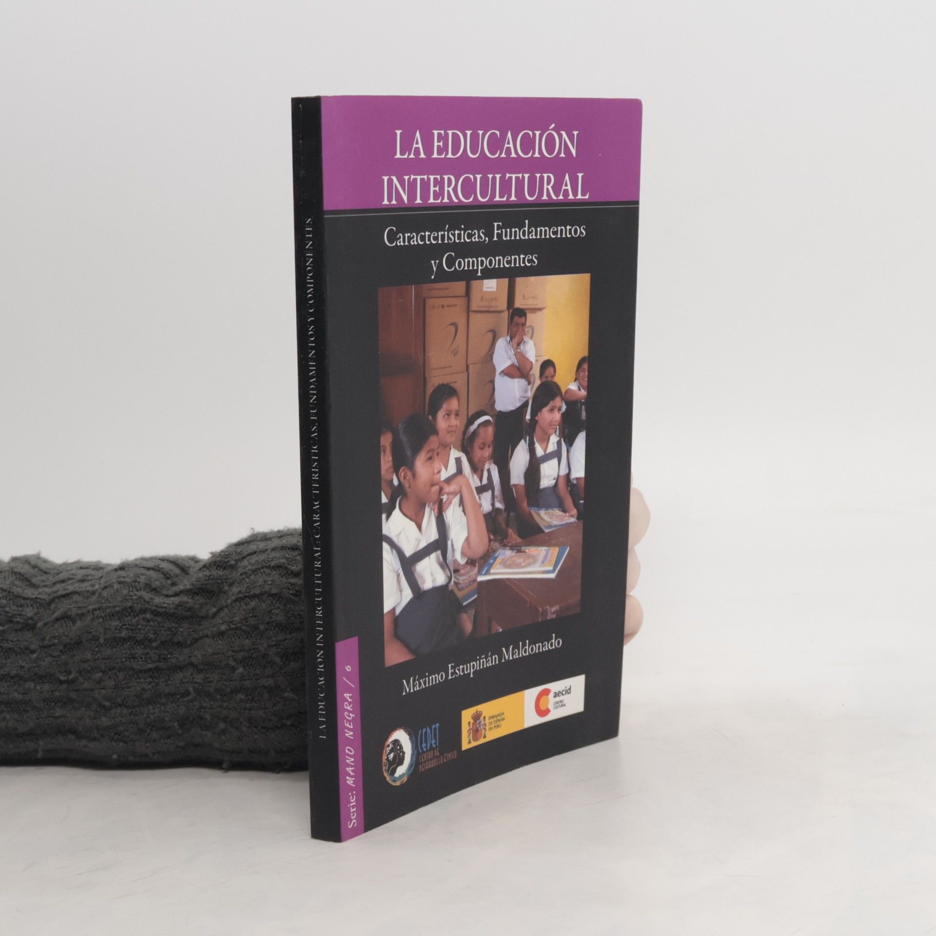 Máximo Estupiñán Maldonado Mano Negra - 6: La educación intercultural