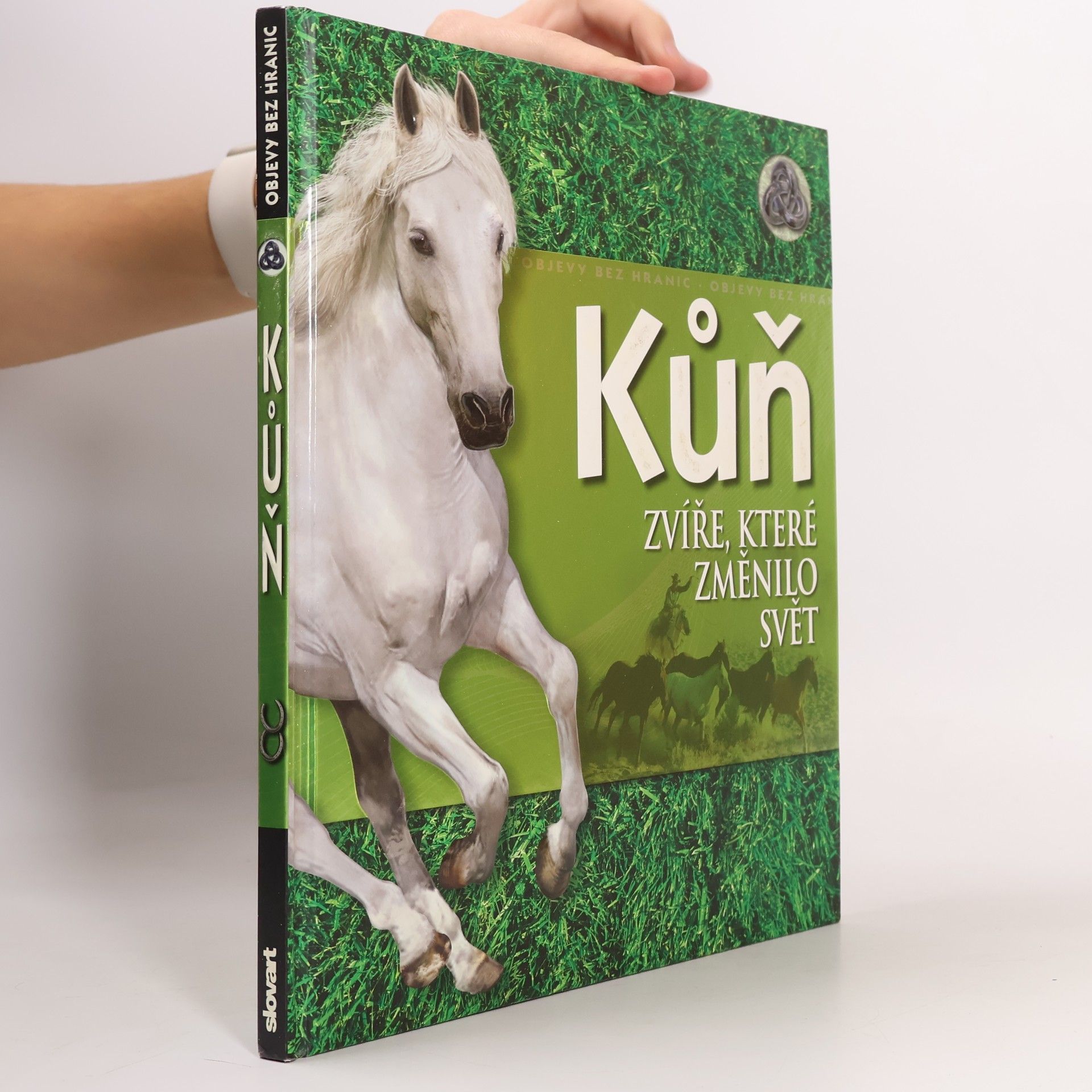 Collectif d'auteurs Kůň : zvíře, které změnilo svět