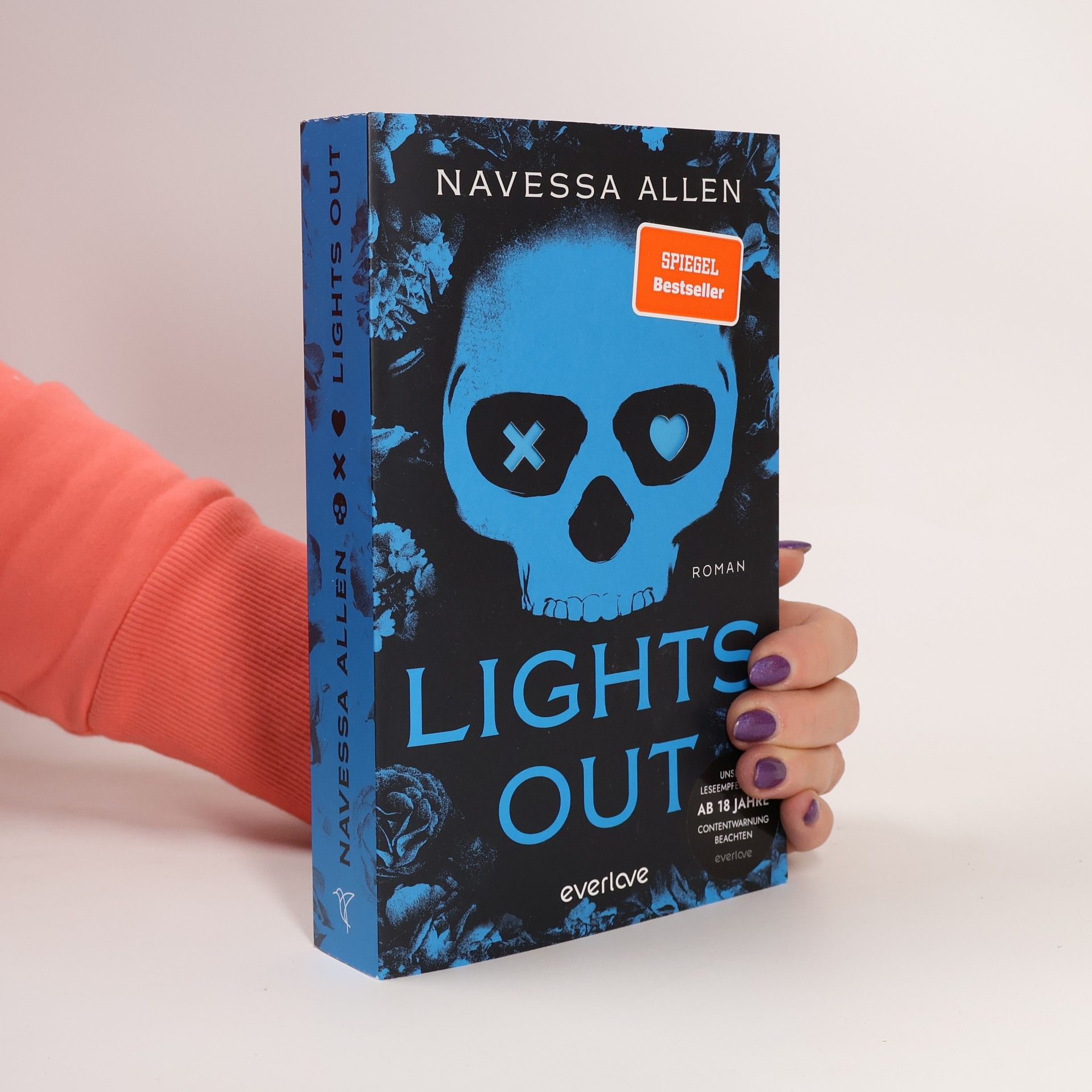 Navessa Allen Lights Out