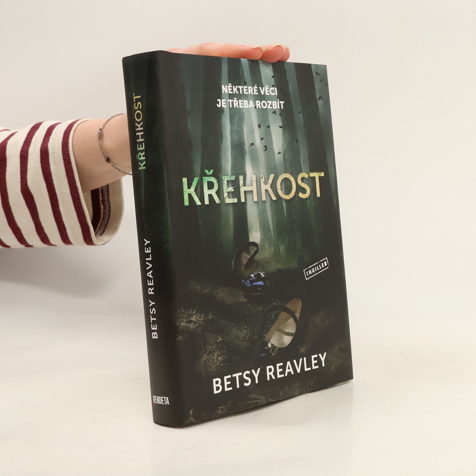 Betsy Reavley Křehkost