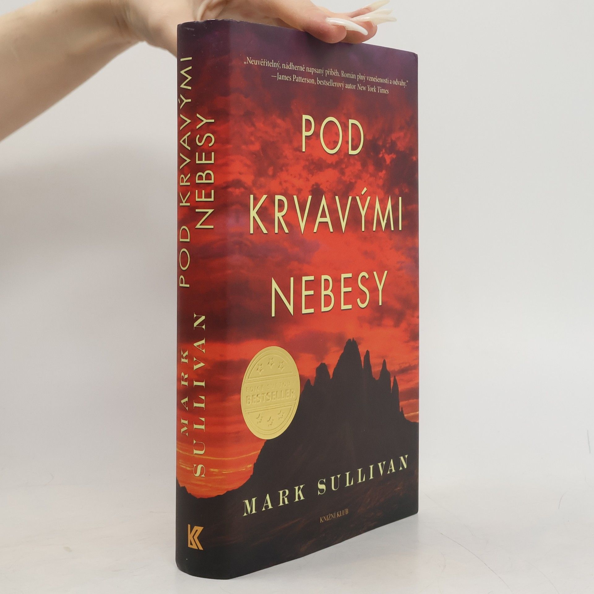 Mark T. Sullivan Pod krvavými nebesy