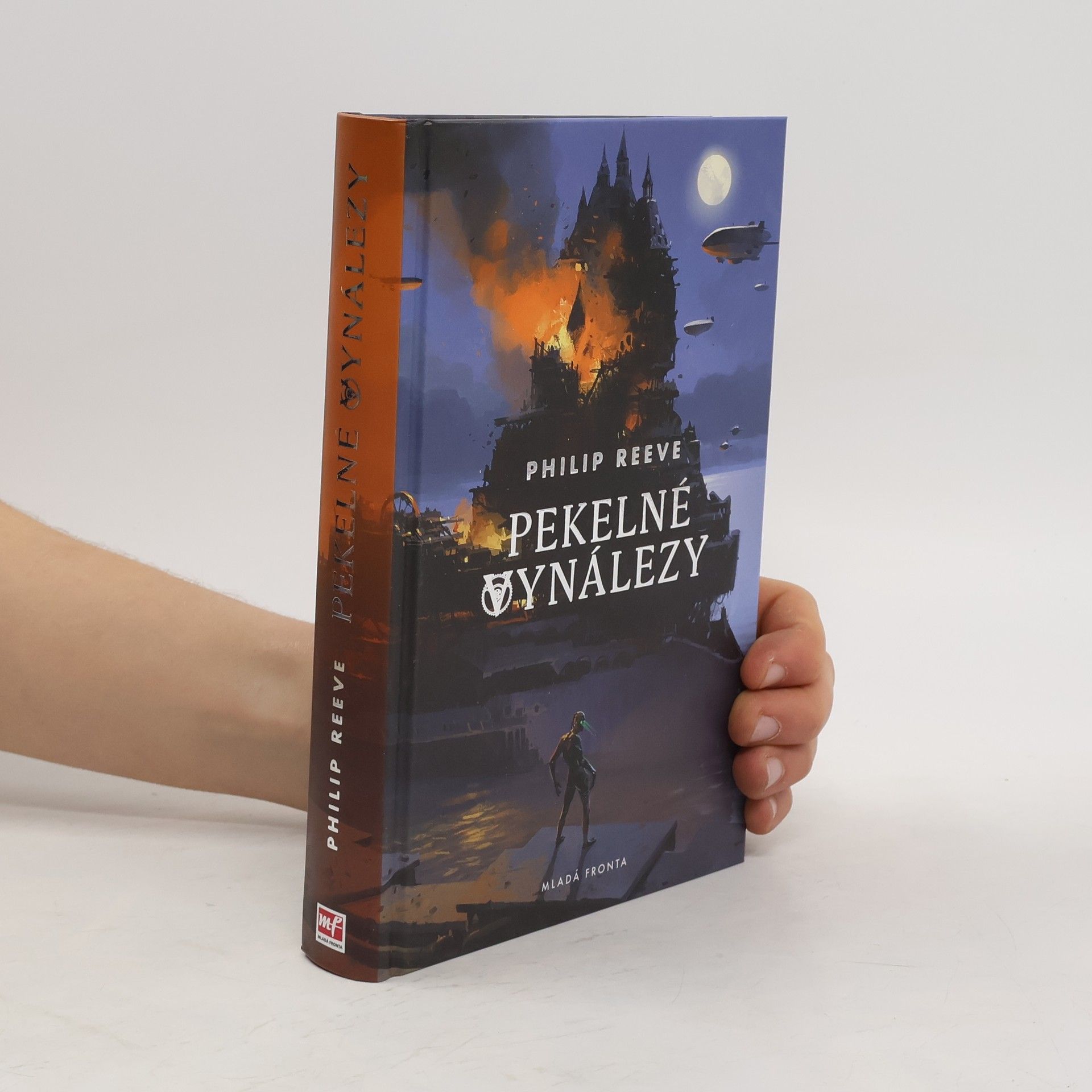 Philip Reeve Pekelné vynálezy. Kroniky hladových měst 3