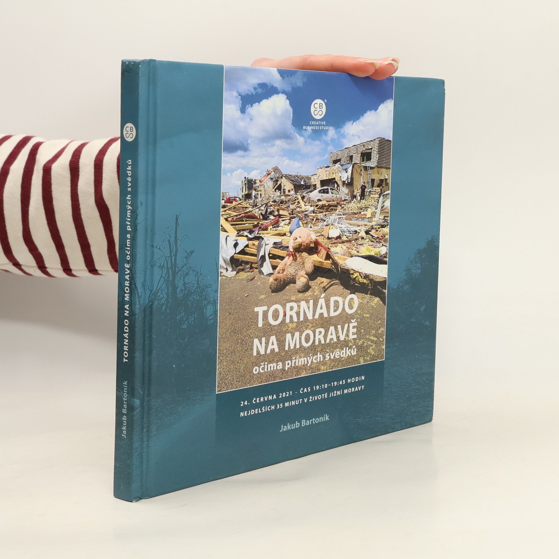 Jakub Bartoník Tornádo na Moravě očima přímých svědků