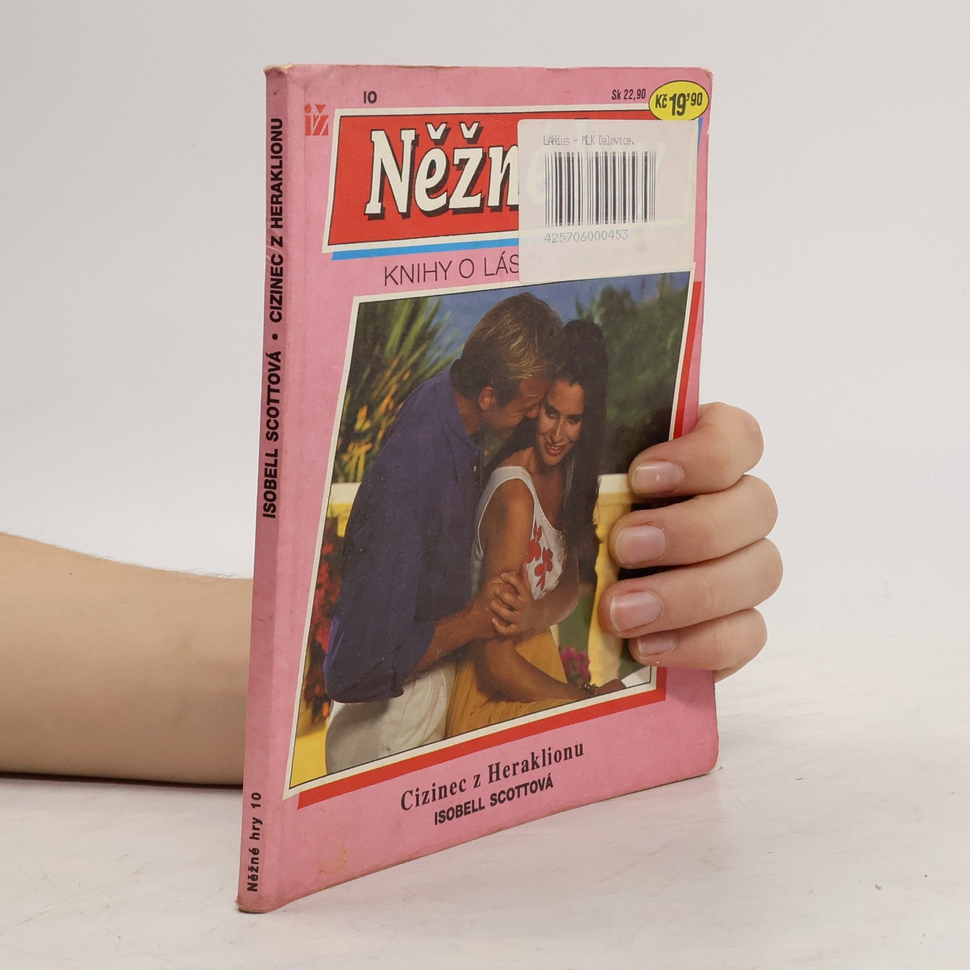 Isobell Scott Cizinec z Heraklionu