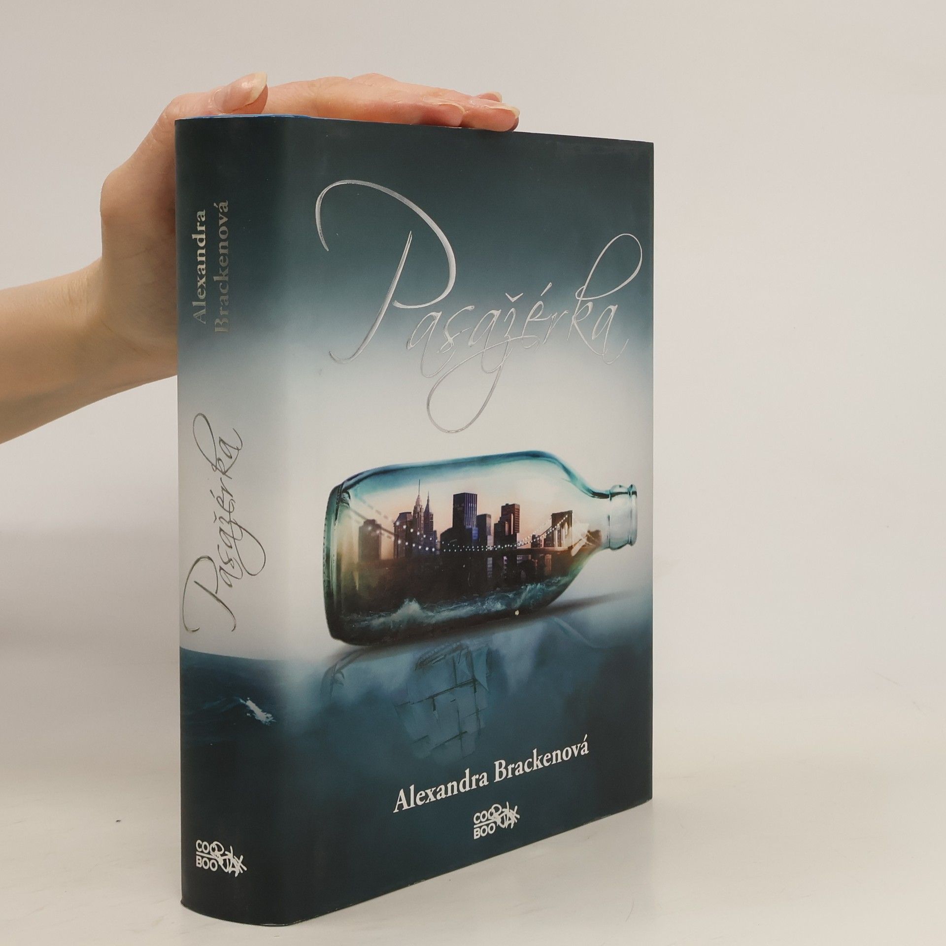 Alexandra Bracken Pasažérka