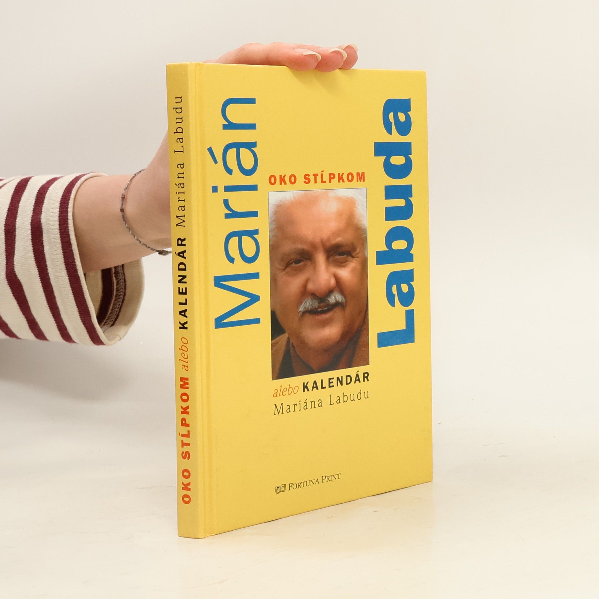 Oko stĺpkom alebo Kalendár Mariána Labudu