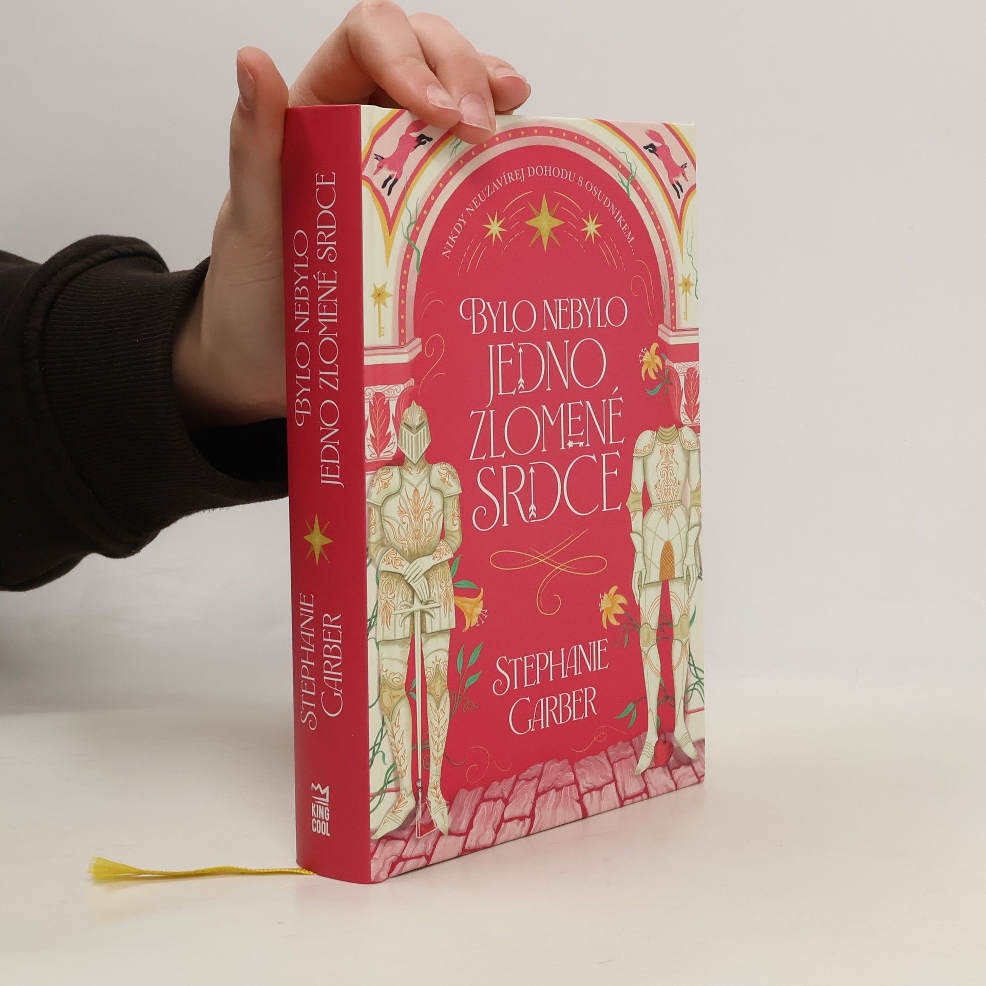 Stephanie Garber Bylo nebylo jedno zlomené srdce