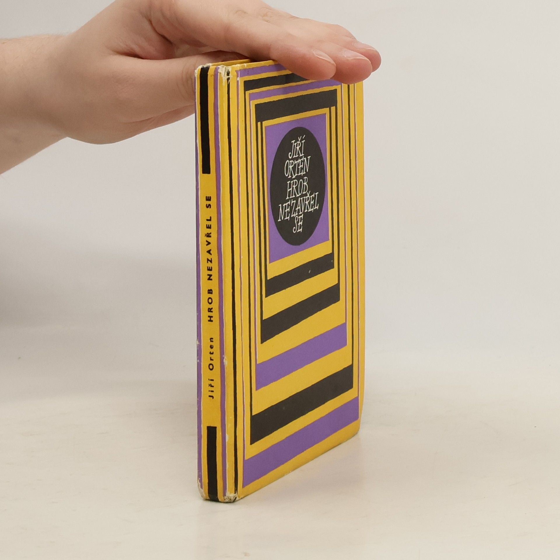 Jiří Orten Hrob nezavřel se