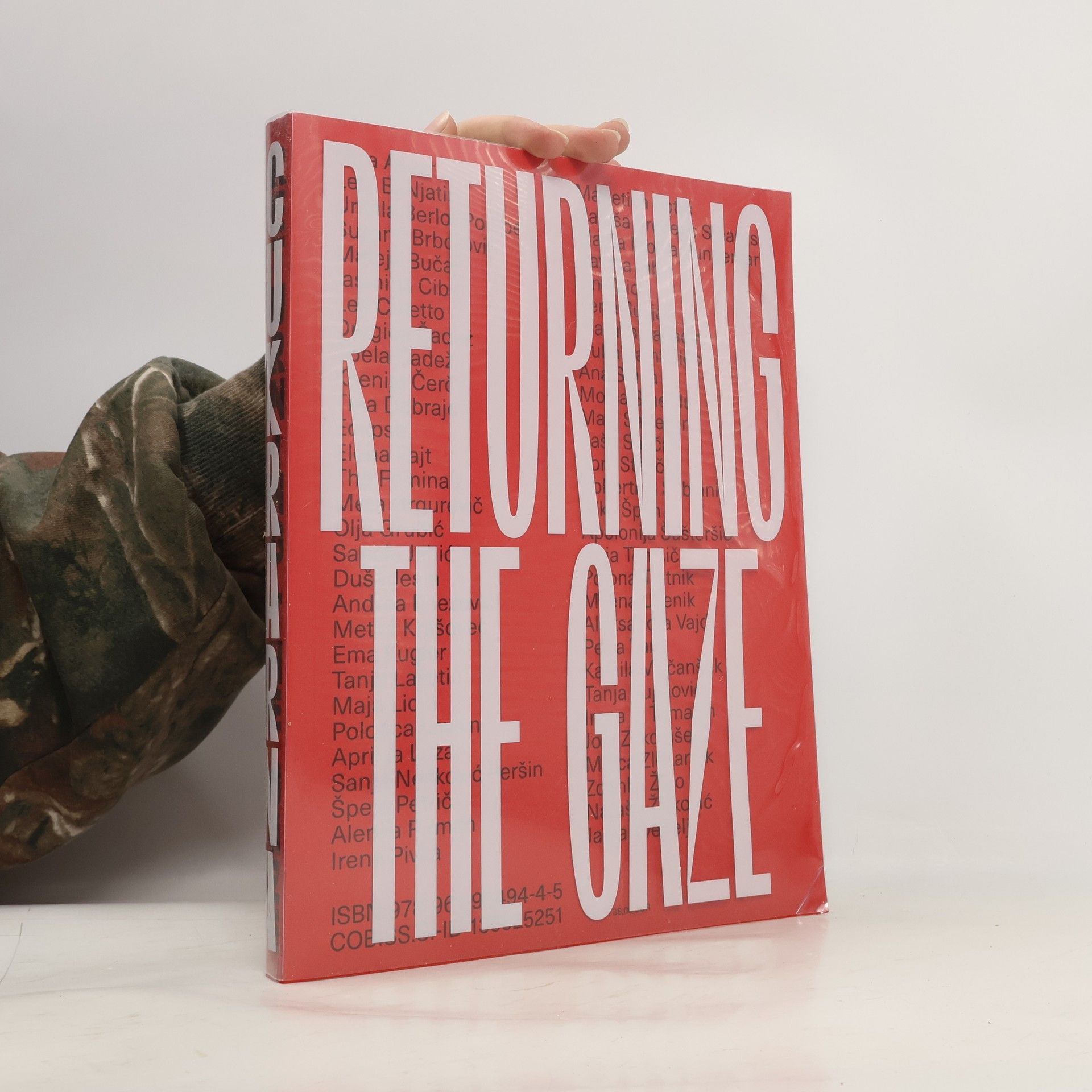 Alenka Trebušak Returning the Gaze