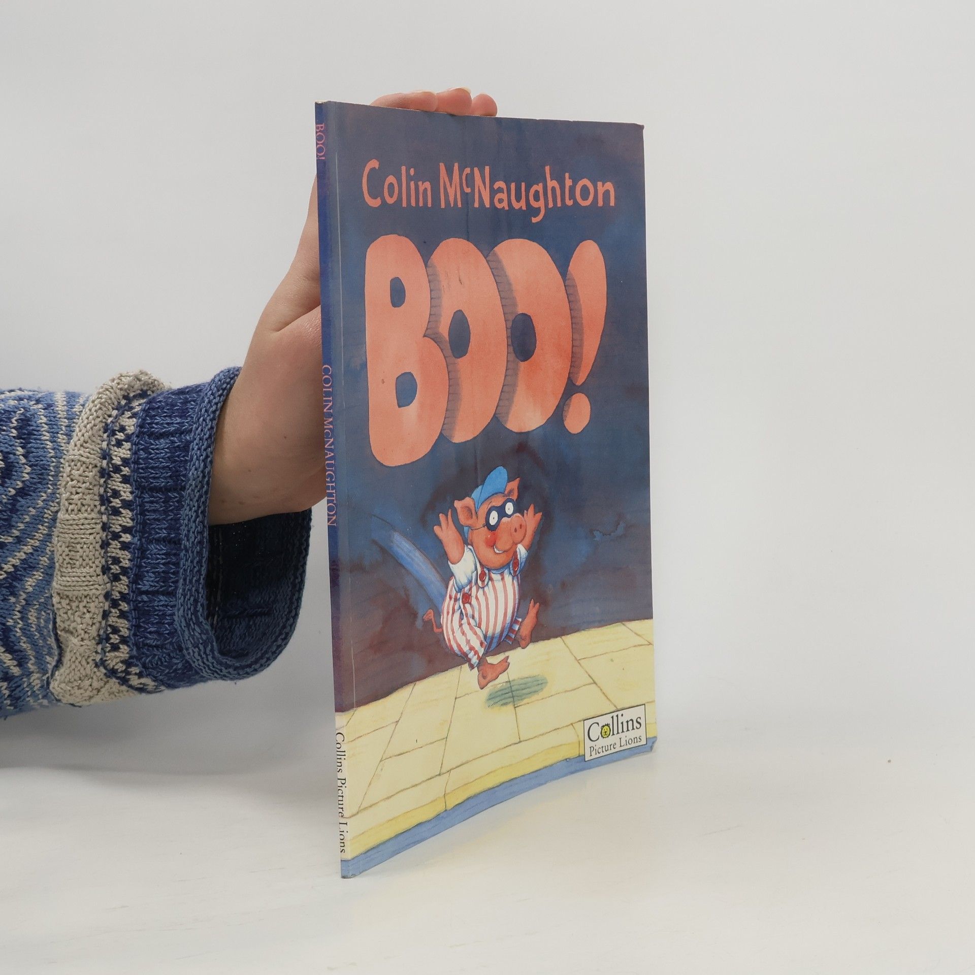 Colin McNaughton Boo!