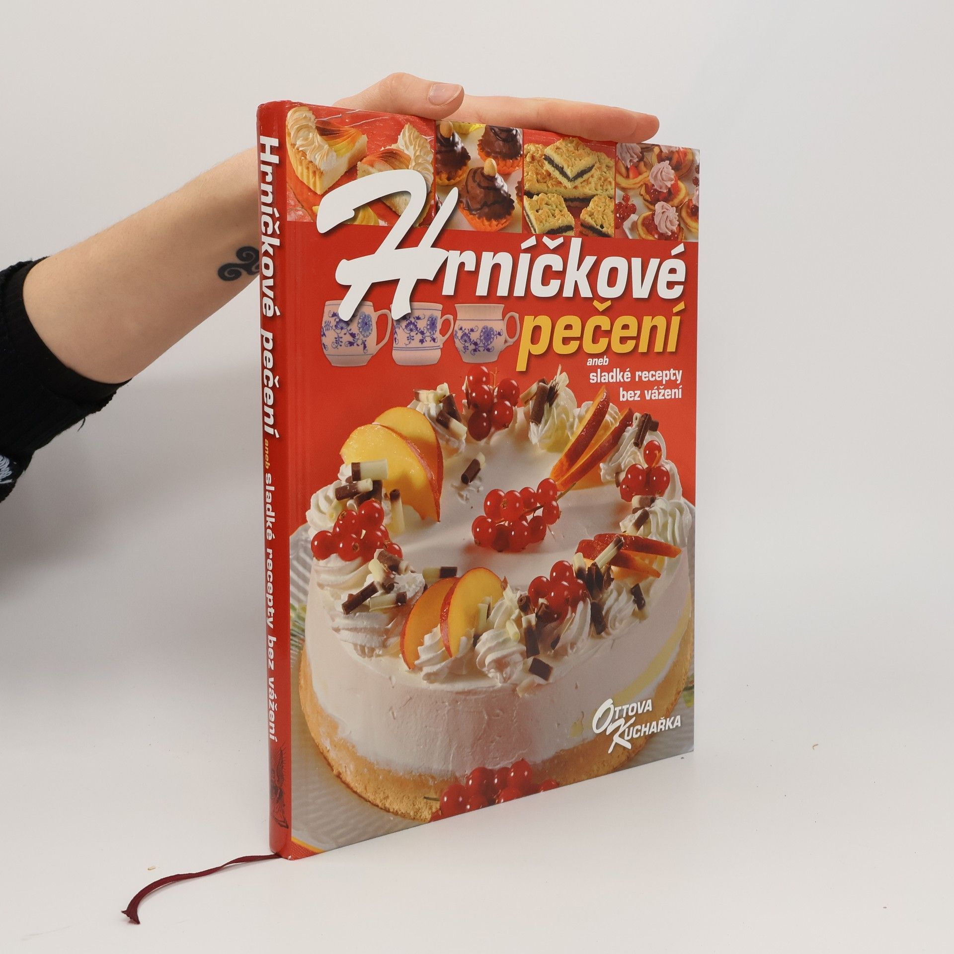 Pavlína Berzsiová Hrníčkové pečení aneb Sladké recepty bez vážení