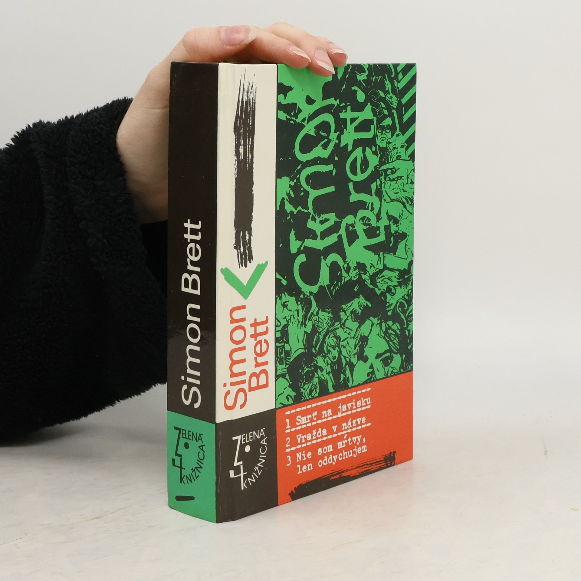 Smrť na javisku. Vražda v názve. Nie som mŕtvy, len oddychujem