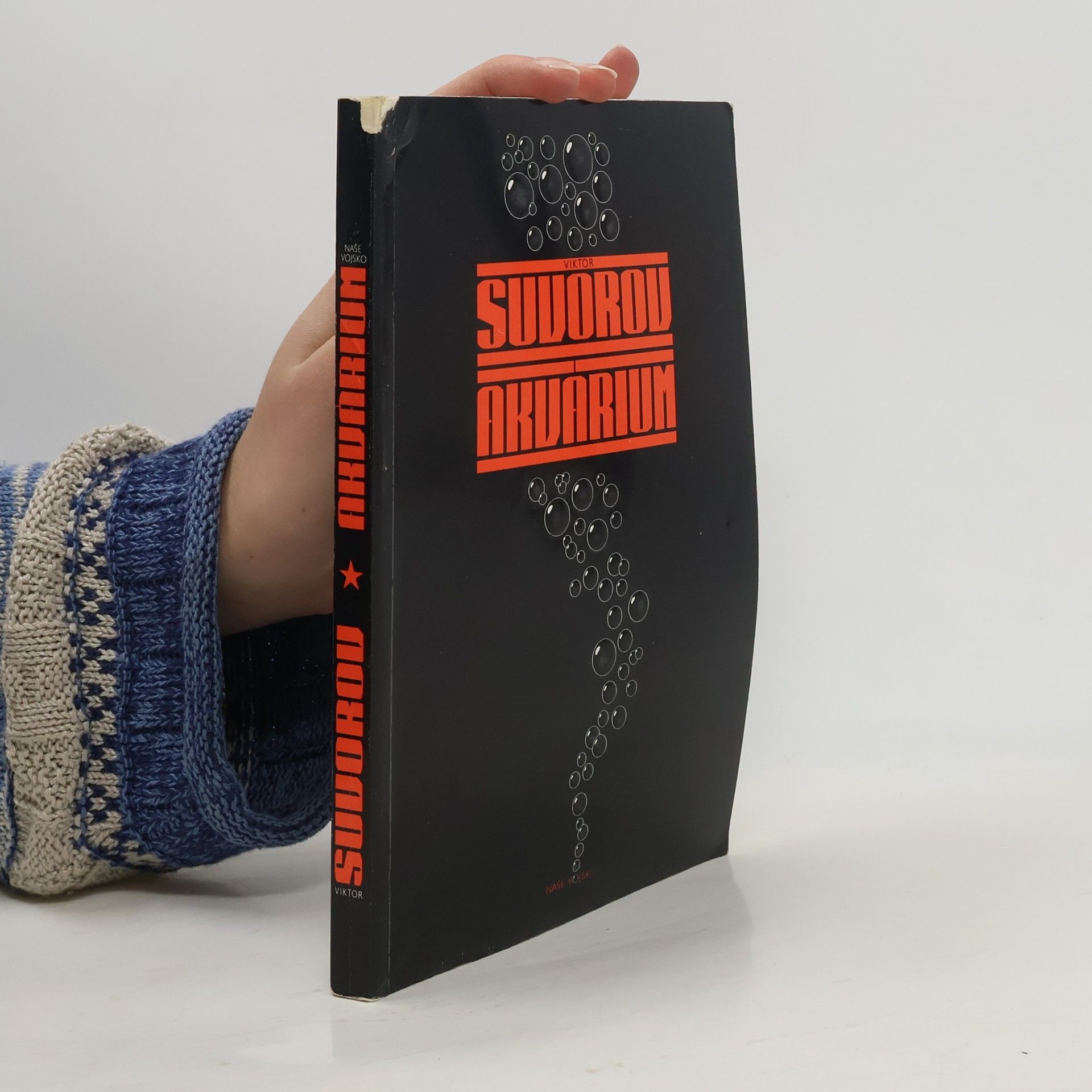 Viktor Suvorov Akvárium