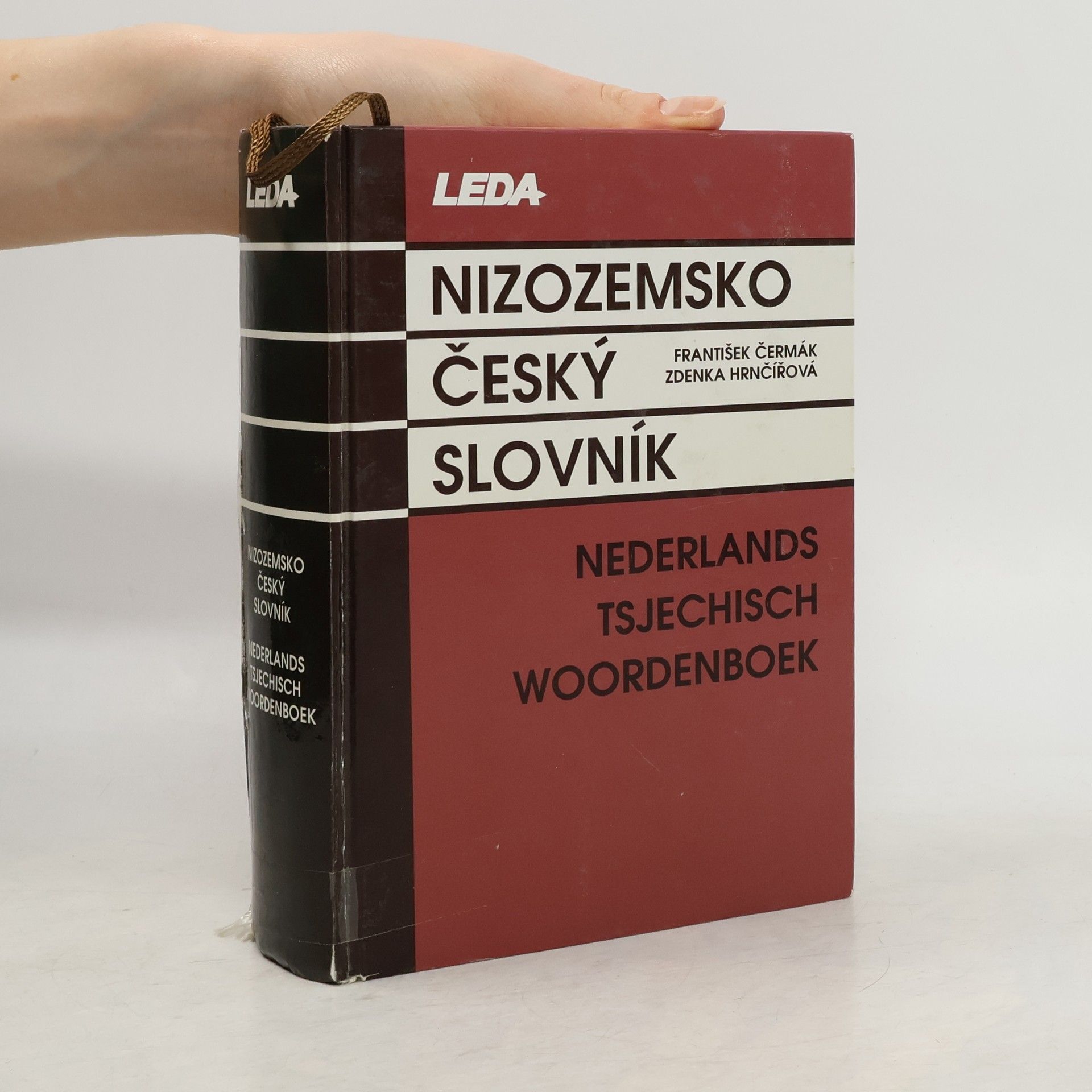 Nizozemsko-český slovník. Nederlands-Tsjechisch woordenboek