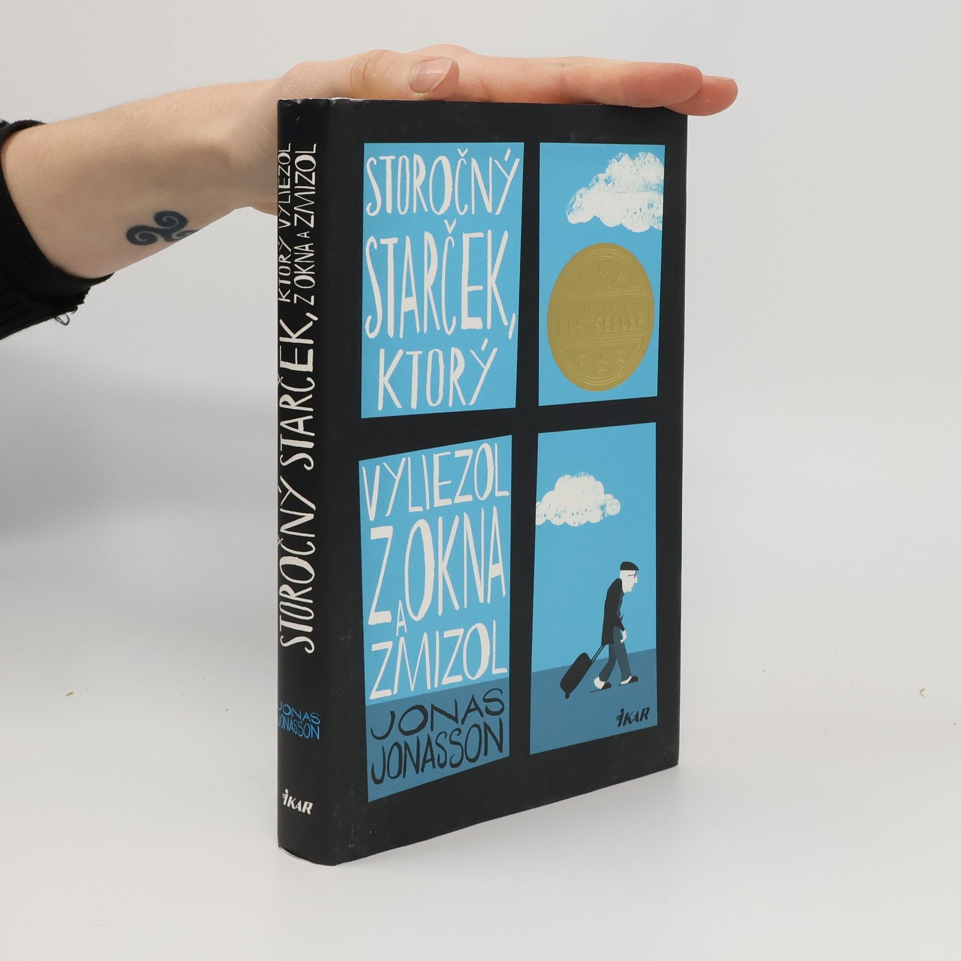 Jonas Jonasson Storočný starček, ktorý vyliezol z okna a zmizol