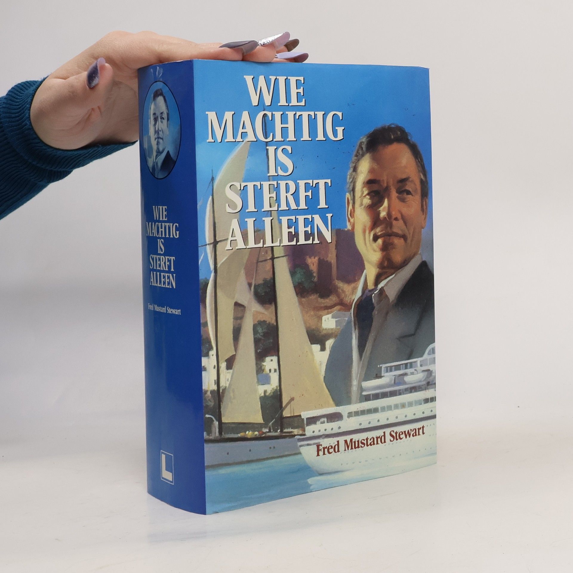 Wie machtig is sterft alleen