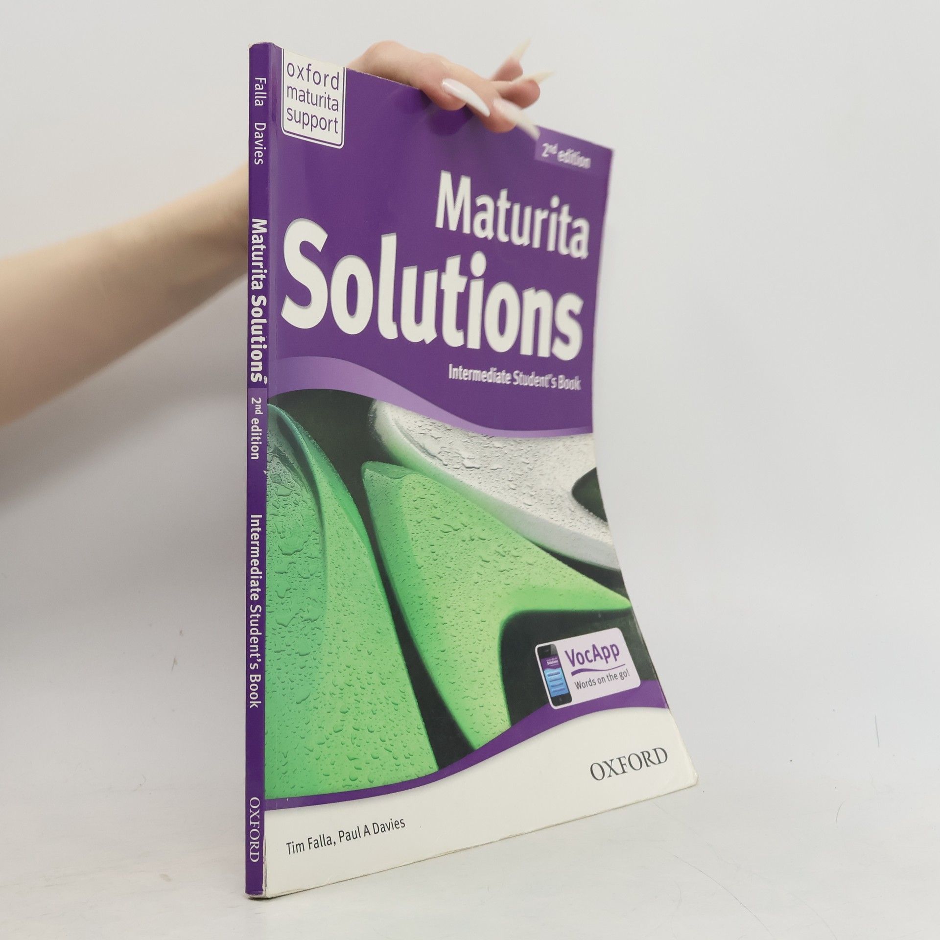Paul A. Davies Maturita solutions. Intermediate student's book, 2012