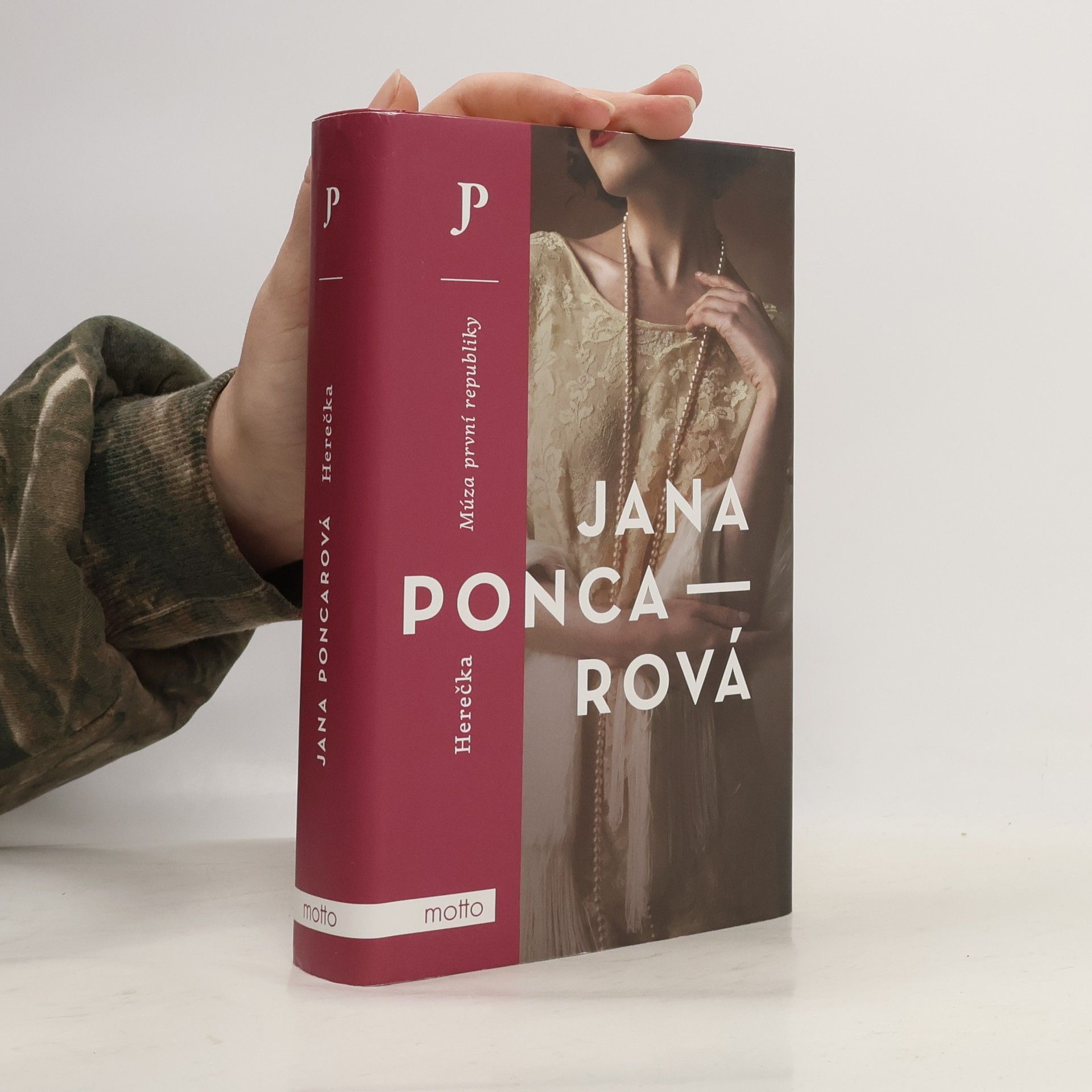 Jana Poncarová Herečka : múza první republiky