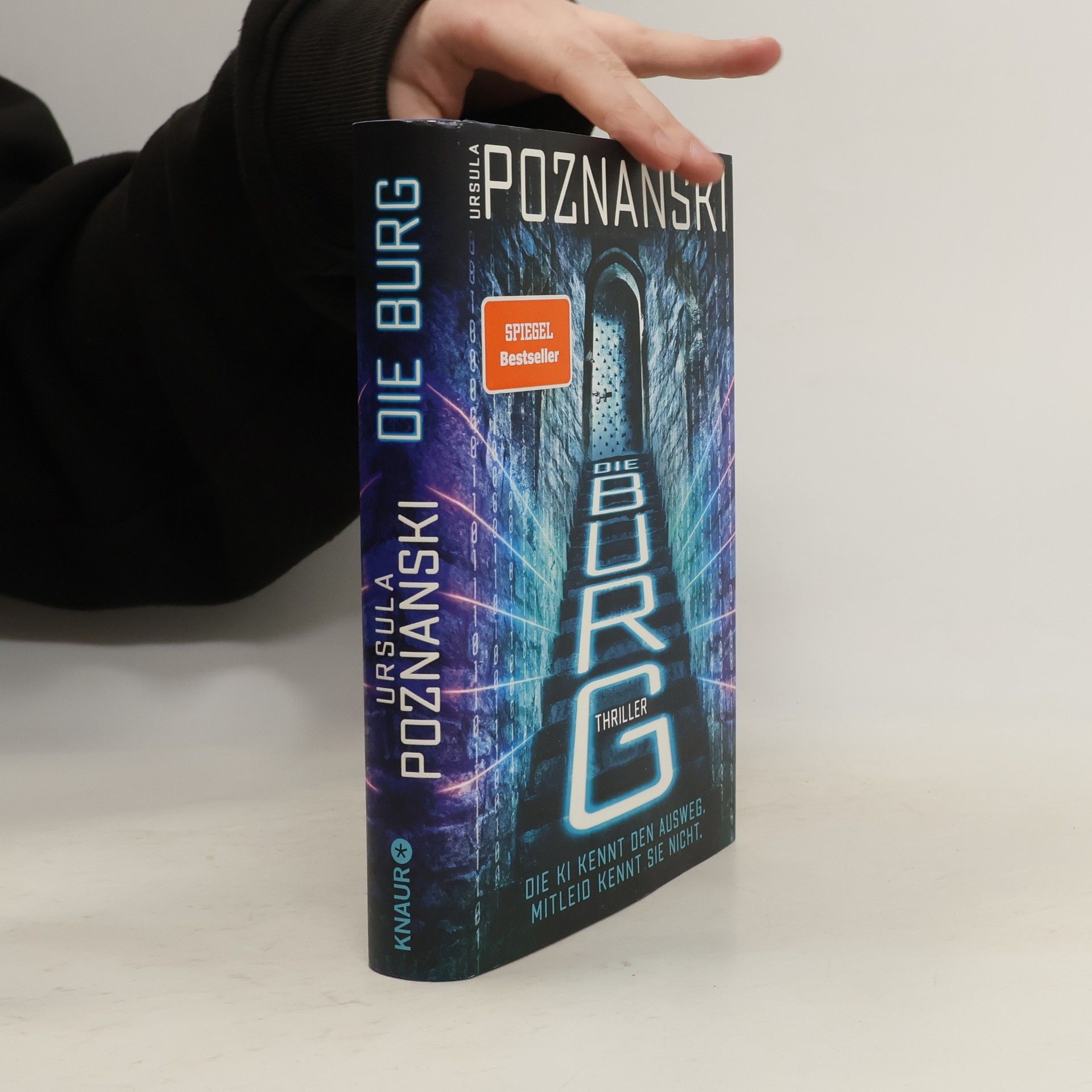 Ursula Poznanski Die Burg