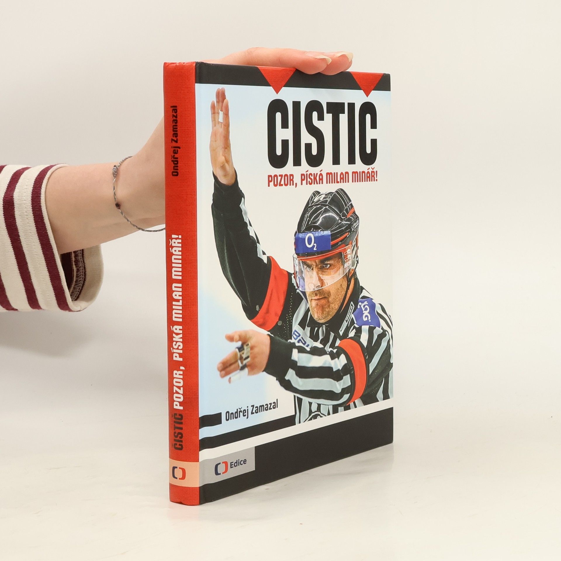 Ondřej Zamazal Čistič. Pozor, píská Milan Minář!