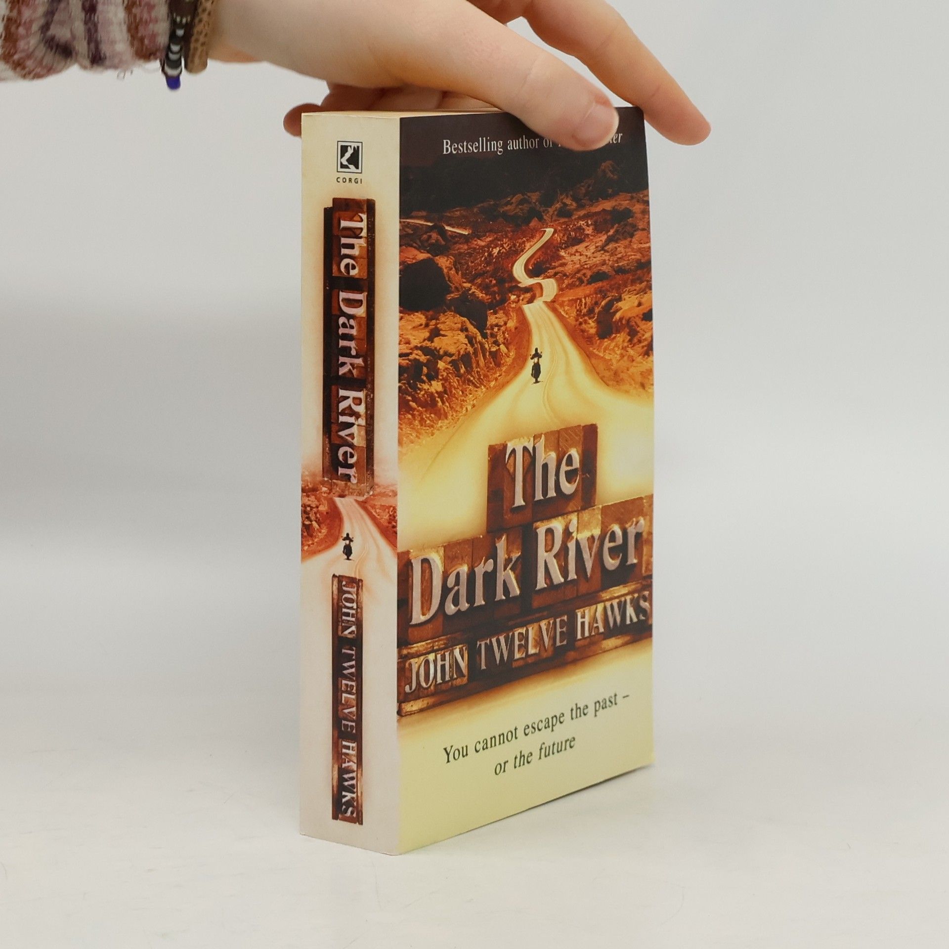 John Twelve Hawks The dark river